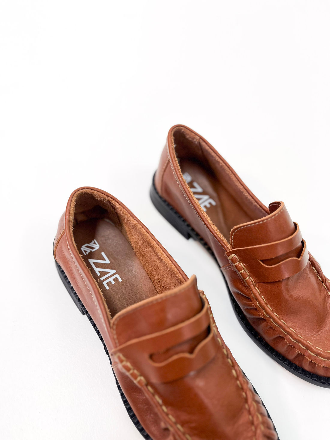 Micheli - Mocassim em Couro Cognac com Detalhe Vazado Micheli - Mocassim em Couro Cognac com Detalhe Vazado