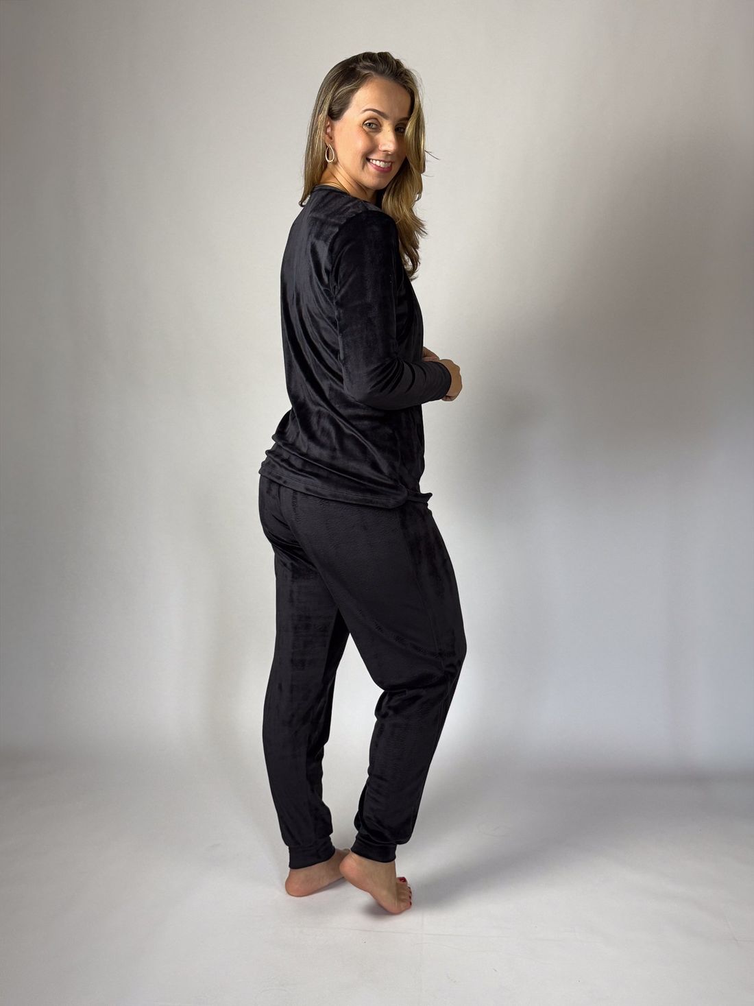 Pijama de amamentação plush - Preto Pijama de amamentação plush - Preto