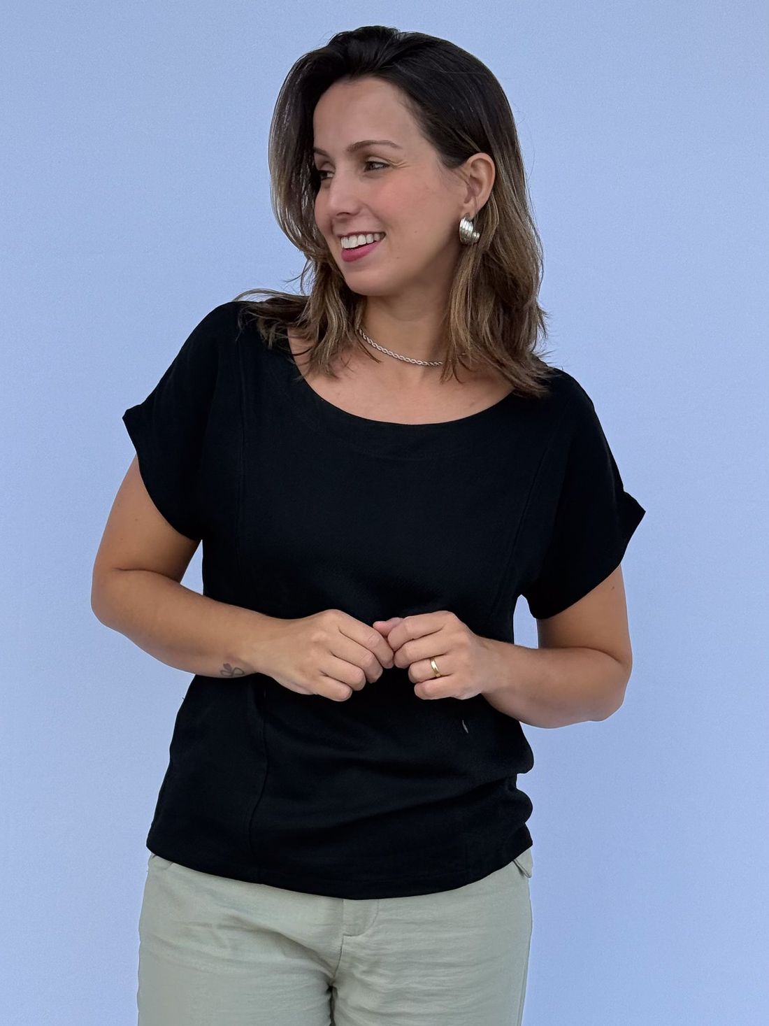 Blusa de amamentação viscolinho Aurora - preta Blusa de amamentação viscolinho Aurora - preta