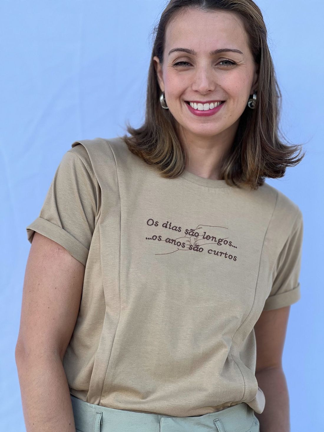 Camiseta - Os dias são longos (não possui abertura para amamentação) Camiseta - Os dias são longos (não possui abertura para amamentação)