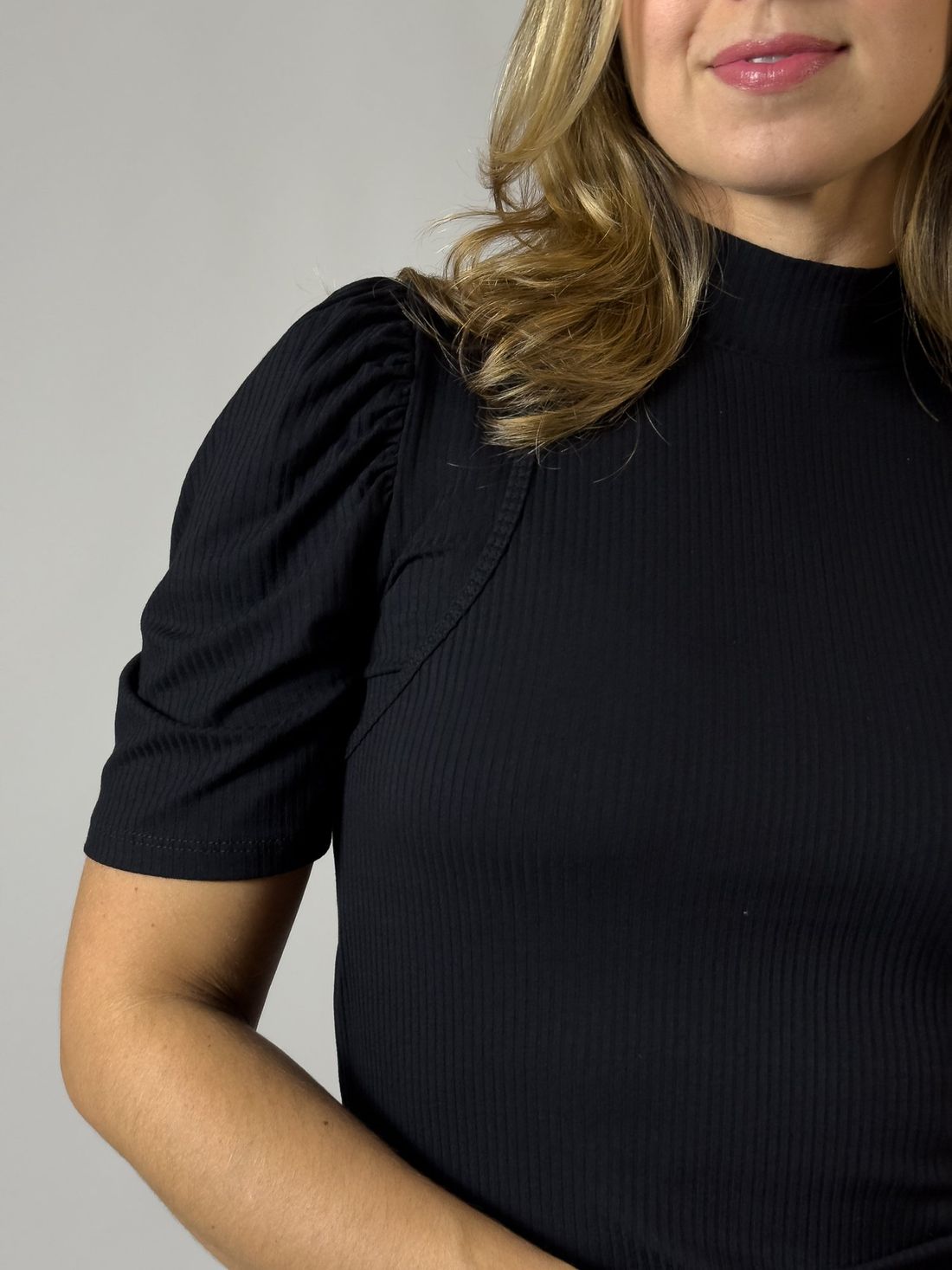 Blusa de amamentação Amélie - Preta Blusa de amamentação Amélie - Preta