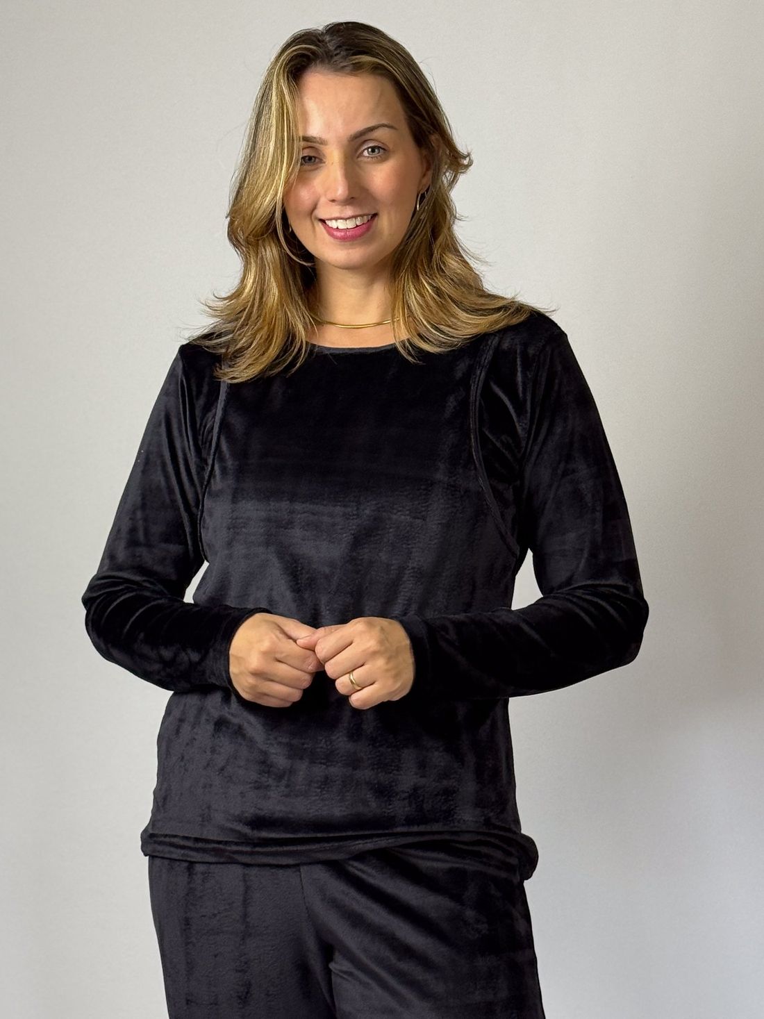 Pijama de amamentação plush - Preto Pijama de amamentação plush - Preto
