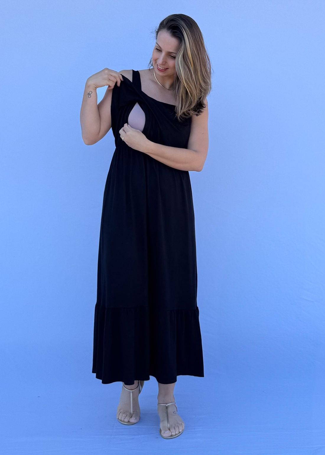 Vestido de Amamentação Babado - Preto Vestido de Amamentação Babado - Preto