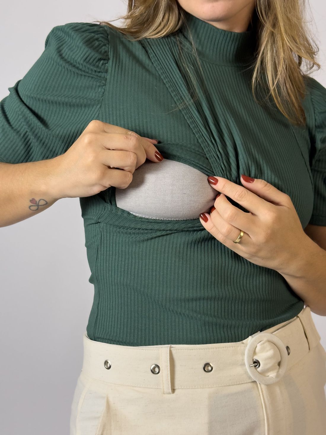 Blusa de amamentação Amélie - Verde Blusa de amamentação Amélie - Verde