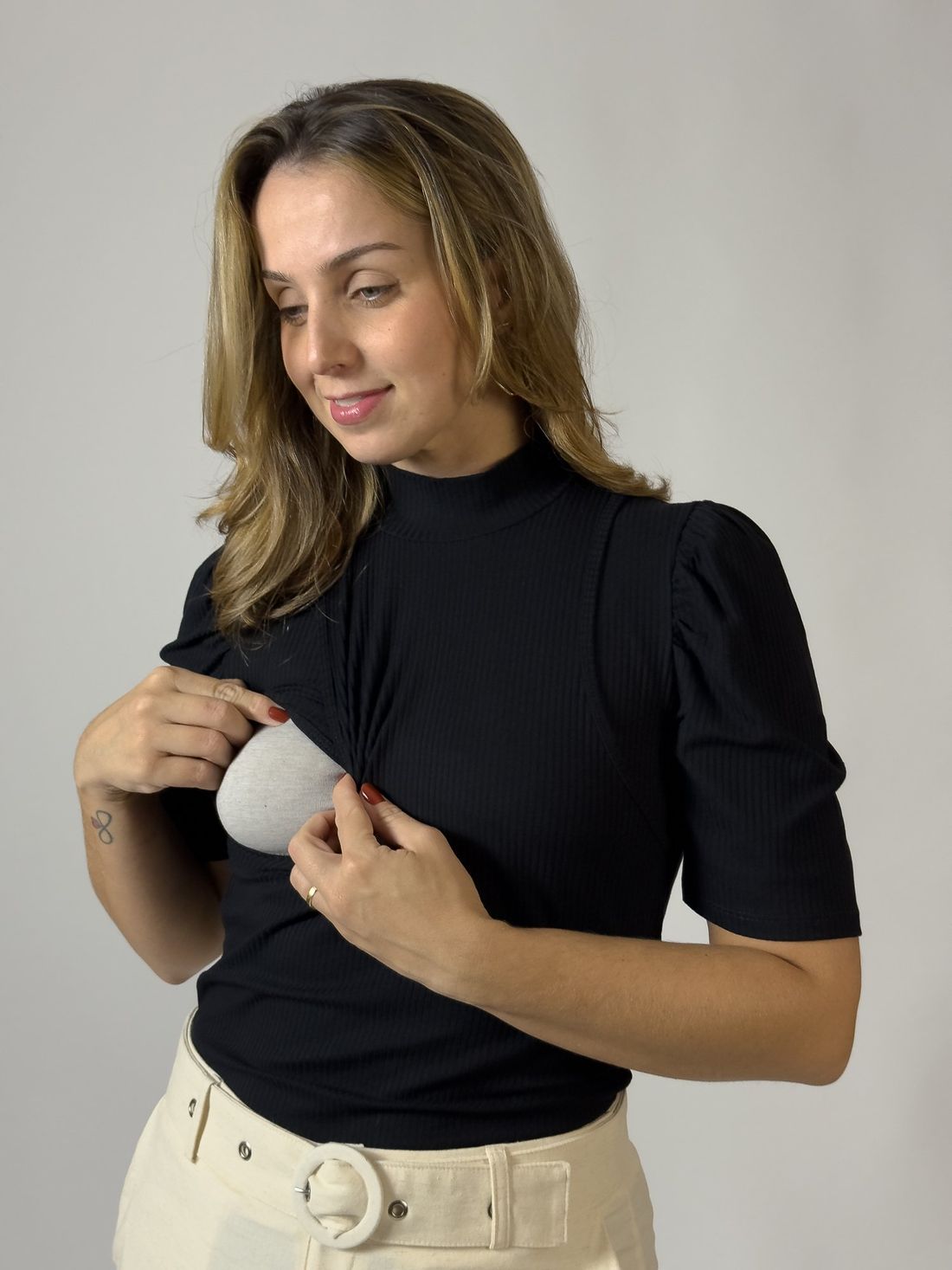 Blusa de amamentação Amélie - Preta Blusa de amamentação Amélie - Preta