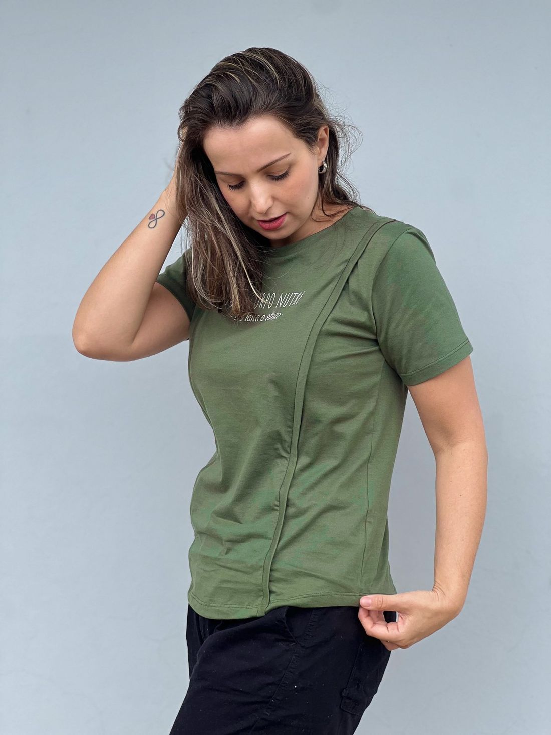 Camiseta de amamentação - MEU CORPO NUTRE Camiseta de amamentação - MEU CORPO NUTRE
