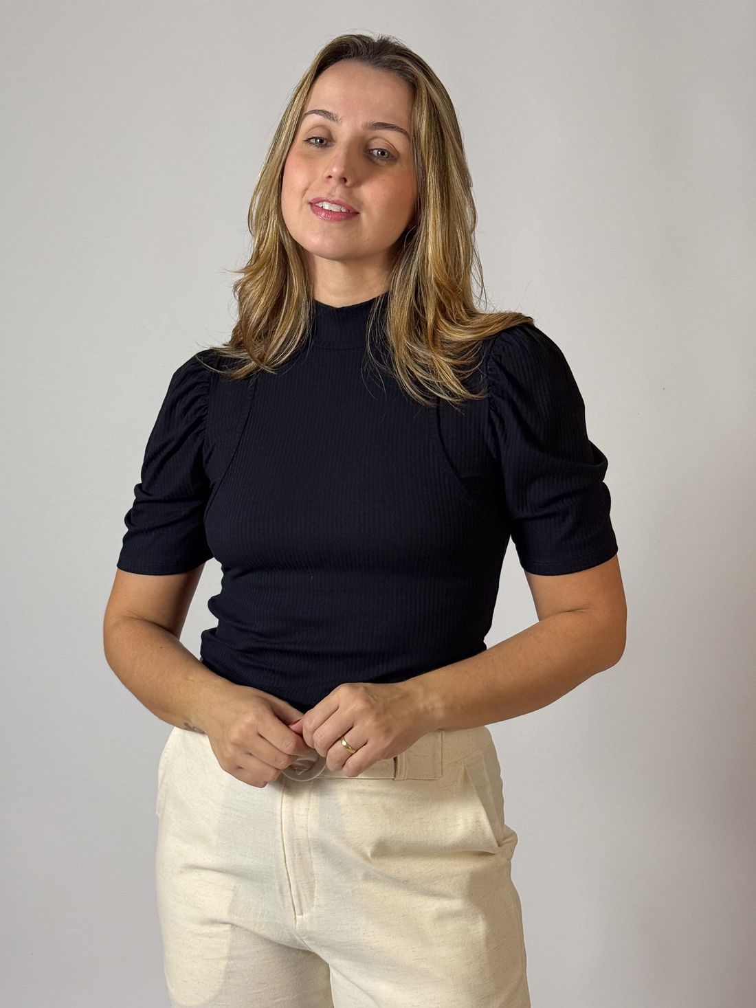Blusa de amamentação Amélie - Preta Blusa de amamentação Amélie - Preta