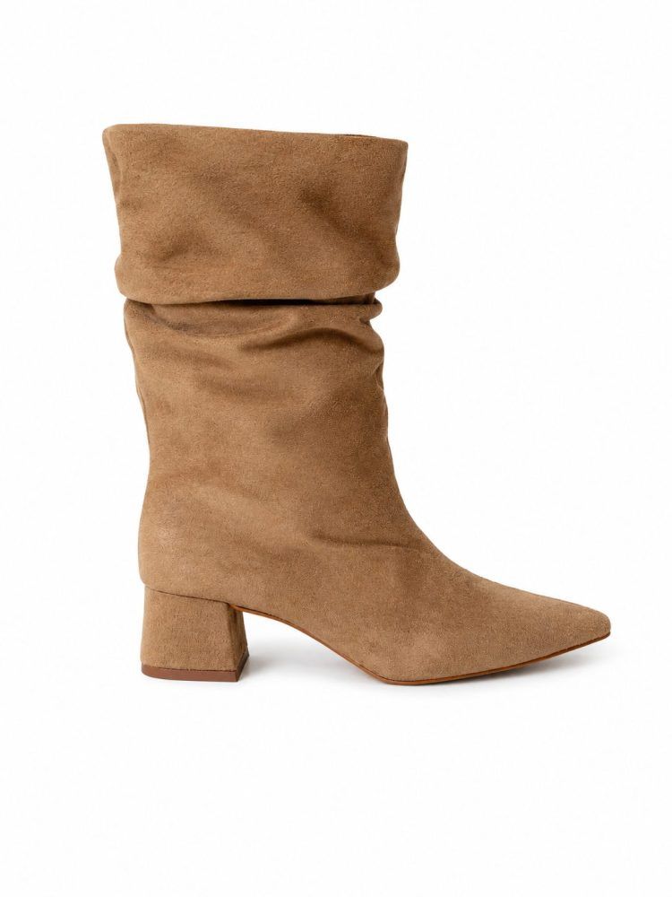 BOTA FEMININA CANO MÉDIO SLOUCH SILVIA TAUPE BOTA FEMININA CANO MÉDIO SLOUCH SILVIA TAUPE
