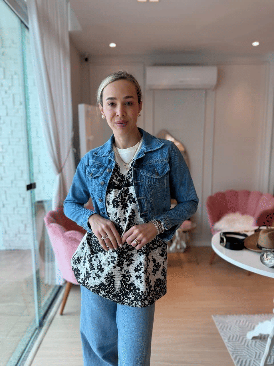 Jaqueta Curta Cassi Jeans Jaqueta Curta Cassi Jeans