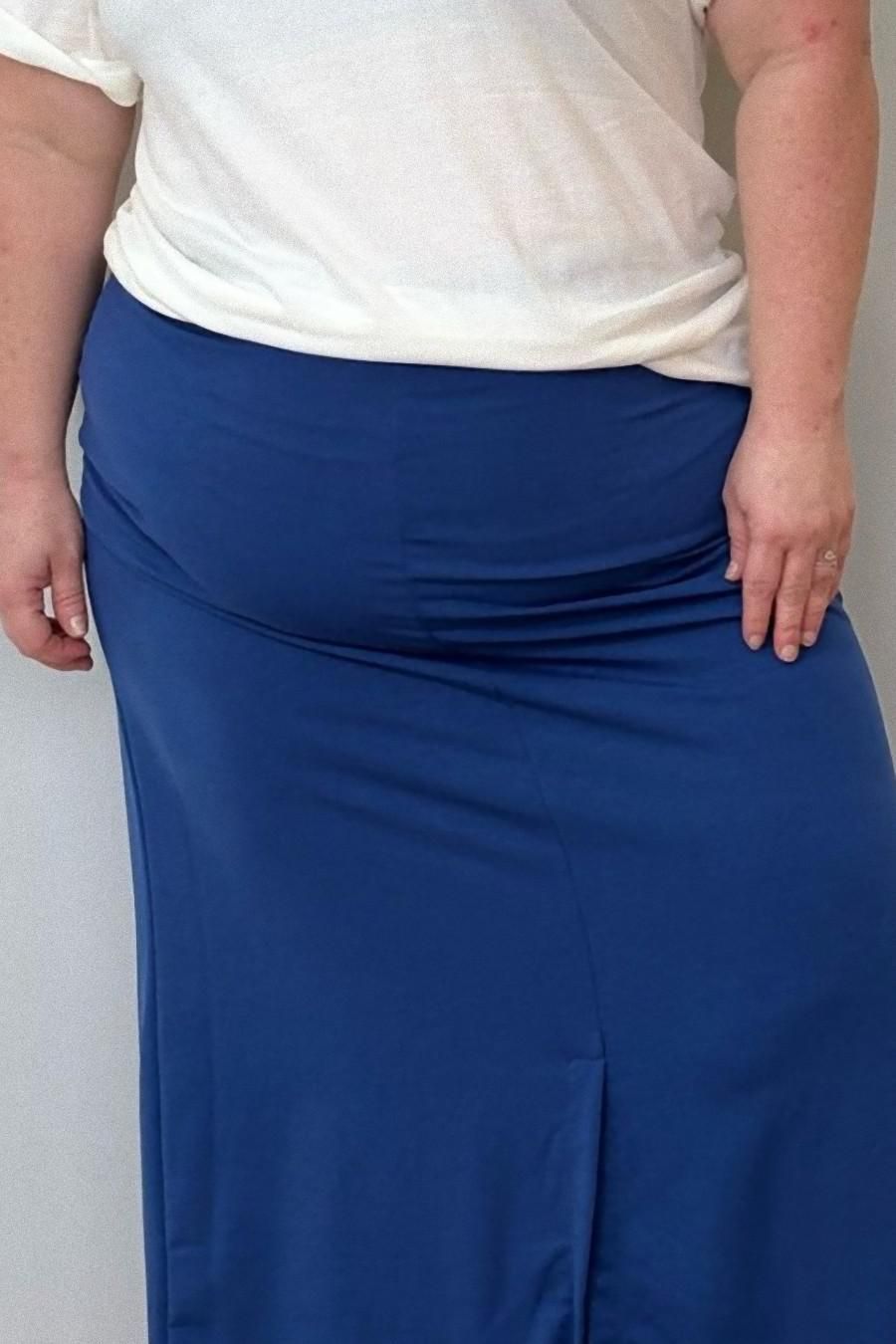 Saia Tania Plus Size Mopdelo Midi com Fenda Frontal