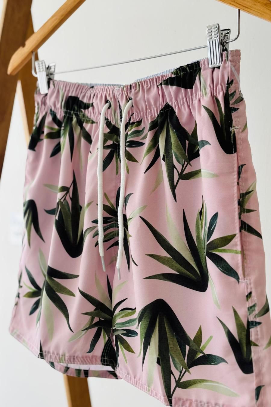 Shorts em Tactel