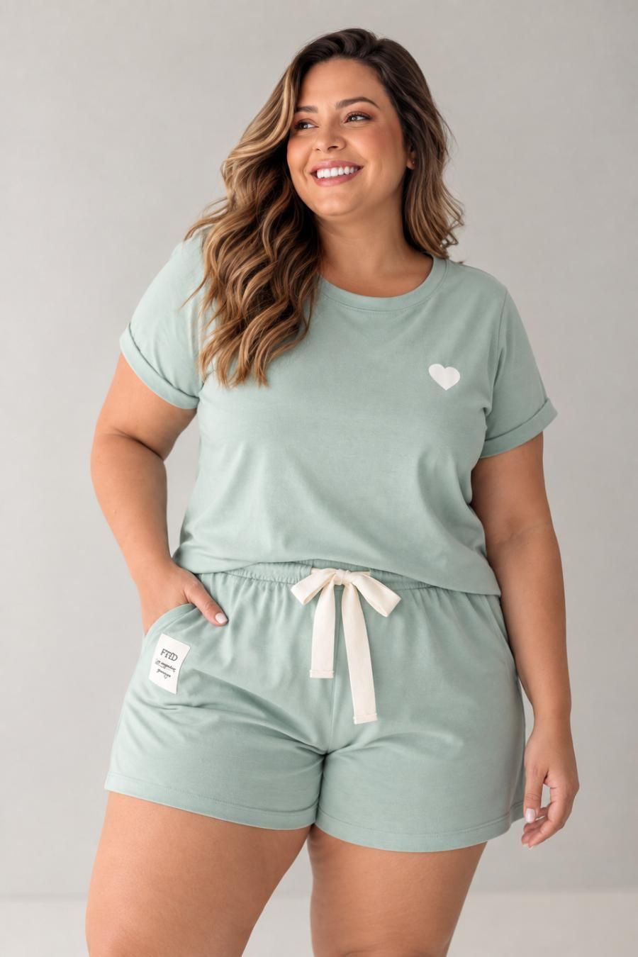 Pijama Feminino Plus Size em Algodão Detalhe Coração 