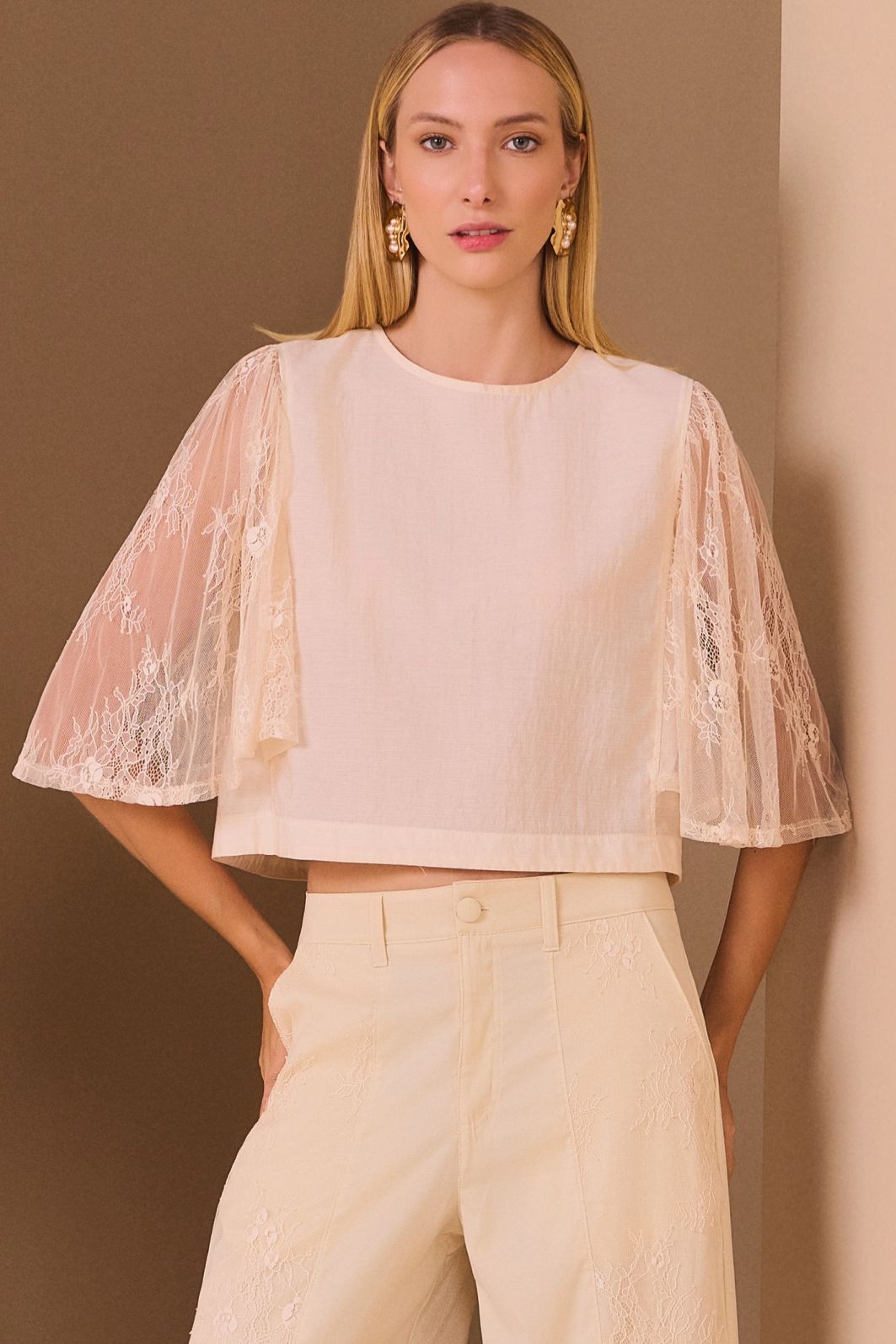 Blusa em crepe de viscose rayon 98627 Linzzi Blusa em crepe de viscose rayon 98627 Linzzi