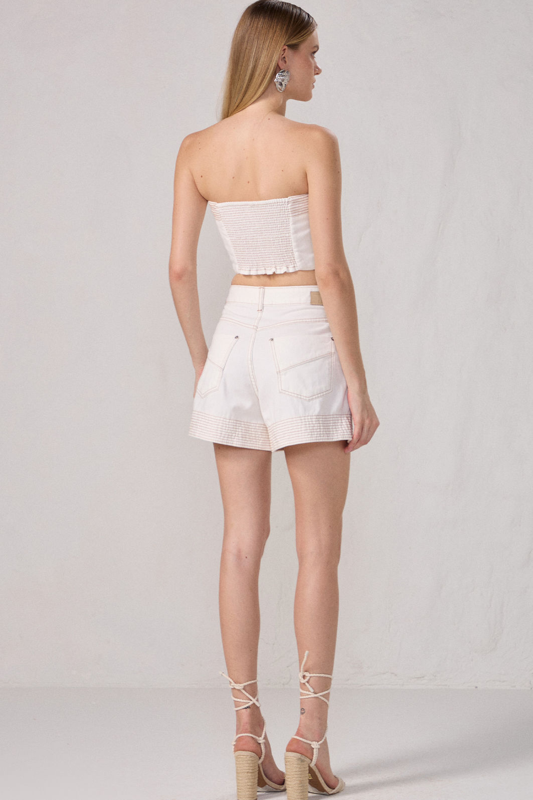 Shorts em sarja 83247 Linzzi Shorts em sarja 83247 Linzzi