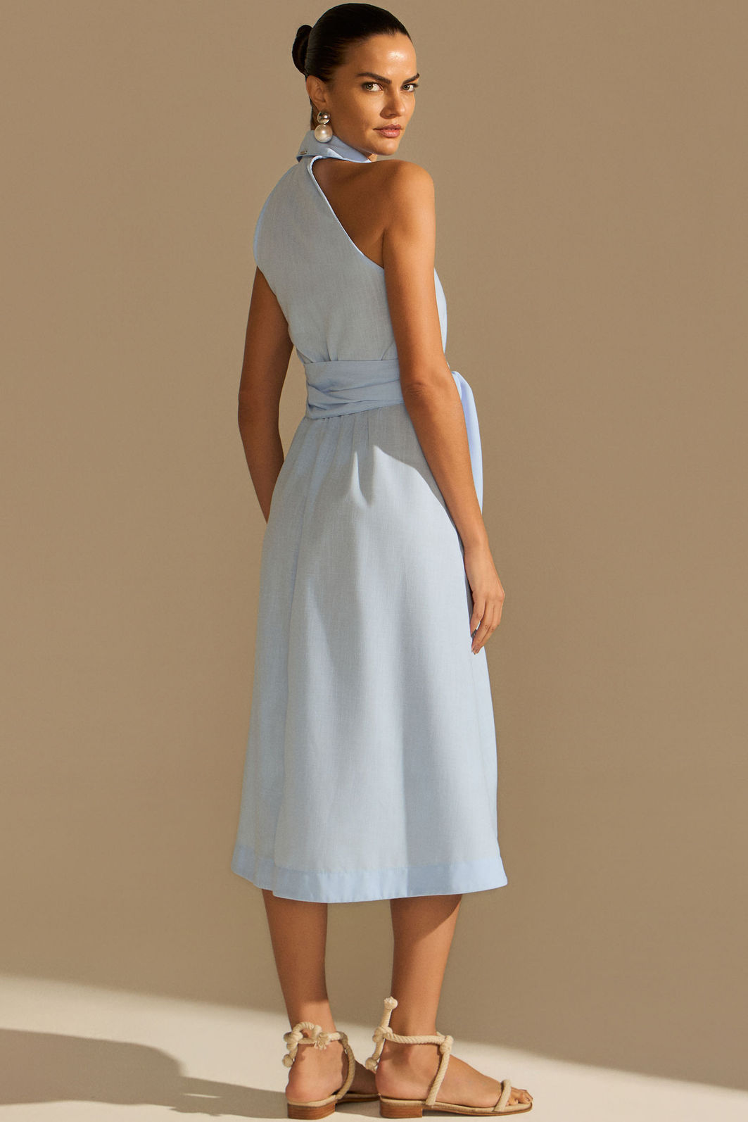 Vestido maxi midi em blend de linho 95622 Linzzi Vestido maxi midi em blend de linho 95622 Linzzi