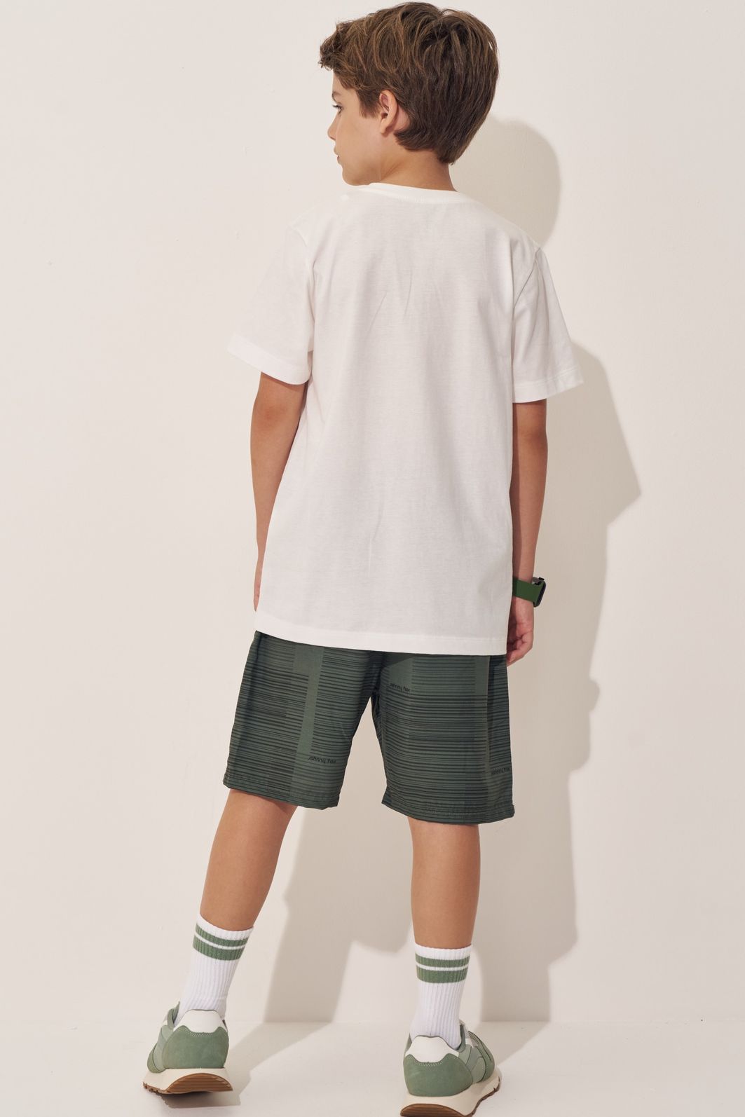Conjunto de camiseta em meia malha e bermuda em nylon ergonomic com elastano 97985 Johnny Fox Teen Menino Conjunto de camiseta em meia malha e bermuda em nylon ergonomic com elastano 97985 Johnny Fox Teen Menino