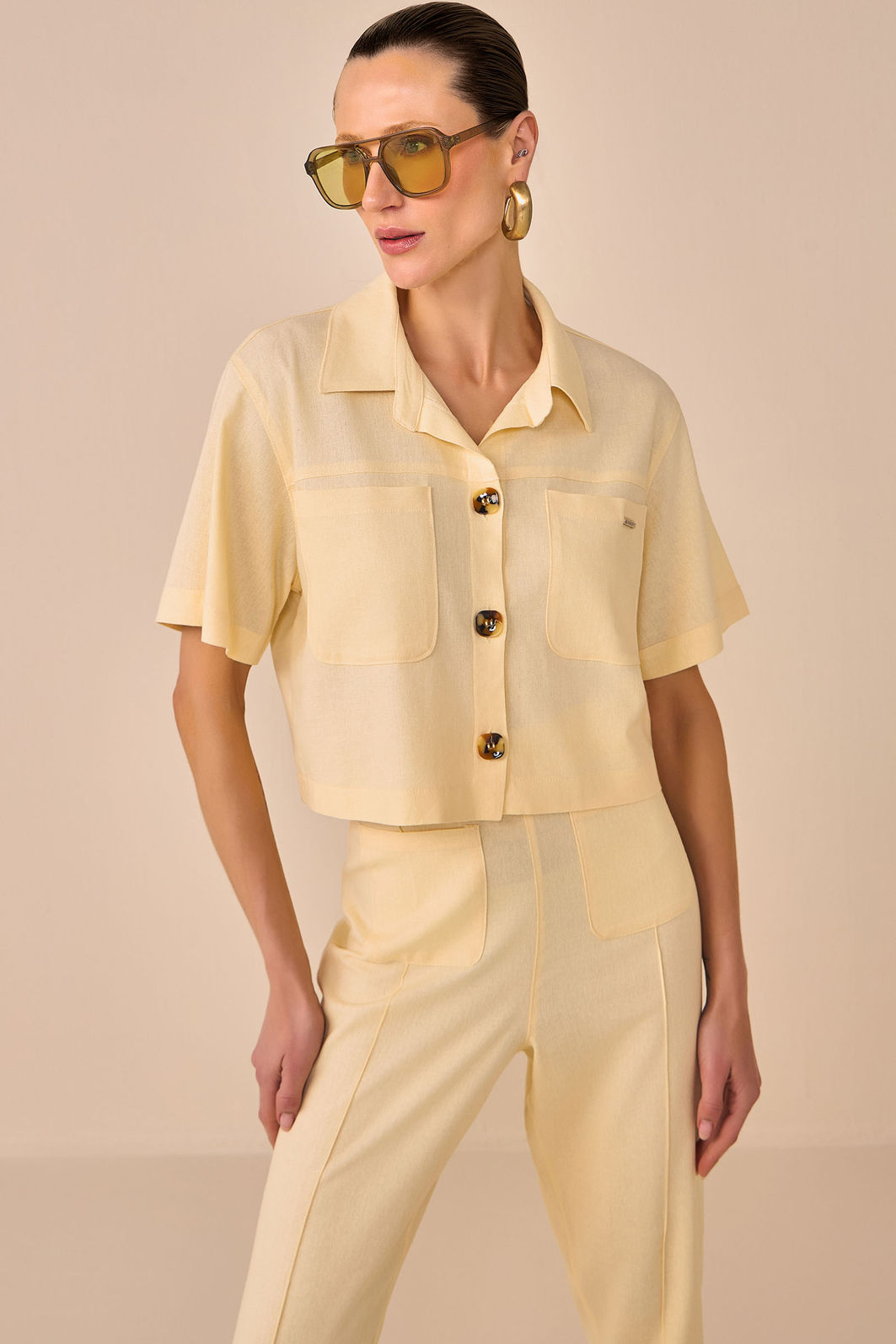 Camisa em blend de linho 95632 Linzzi Camisa em blend de linho 95632 Linzzi