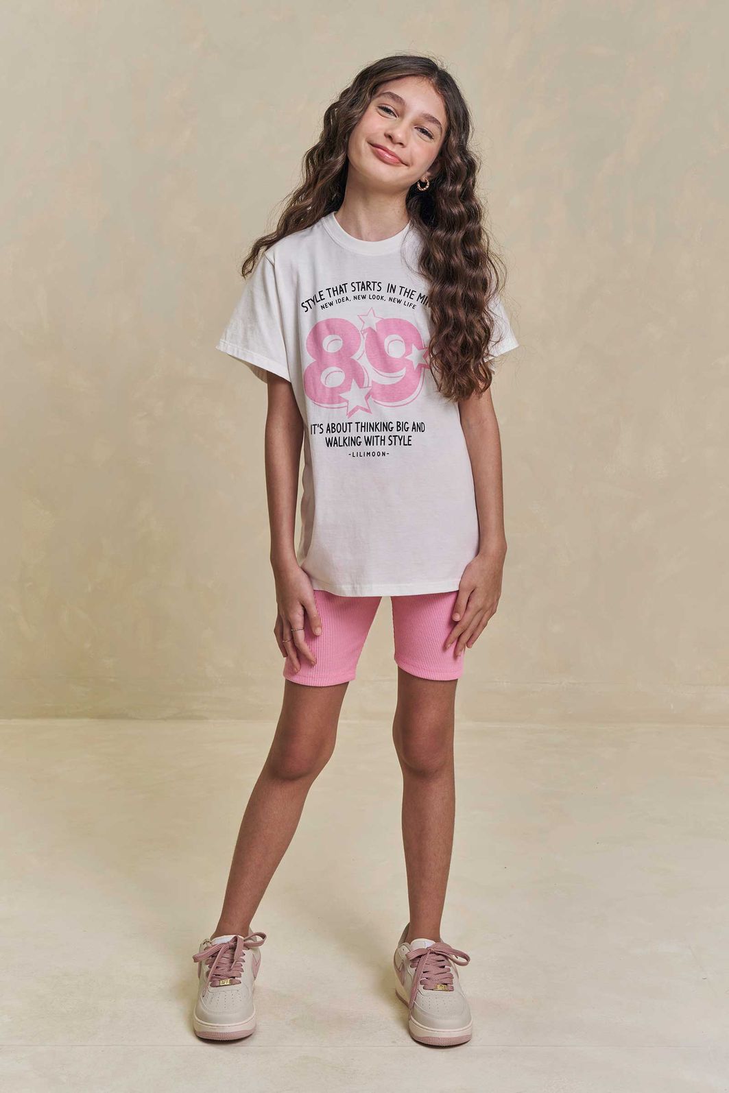 Conjunto de camiseta over em meia malha e bermuda biker em soft line 95940 Lilimoon Teen Menina Conjunto de camiseta over em meia malha e bermuda biker em soft line 95940 Lilimoon Teen Menina