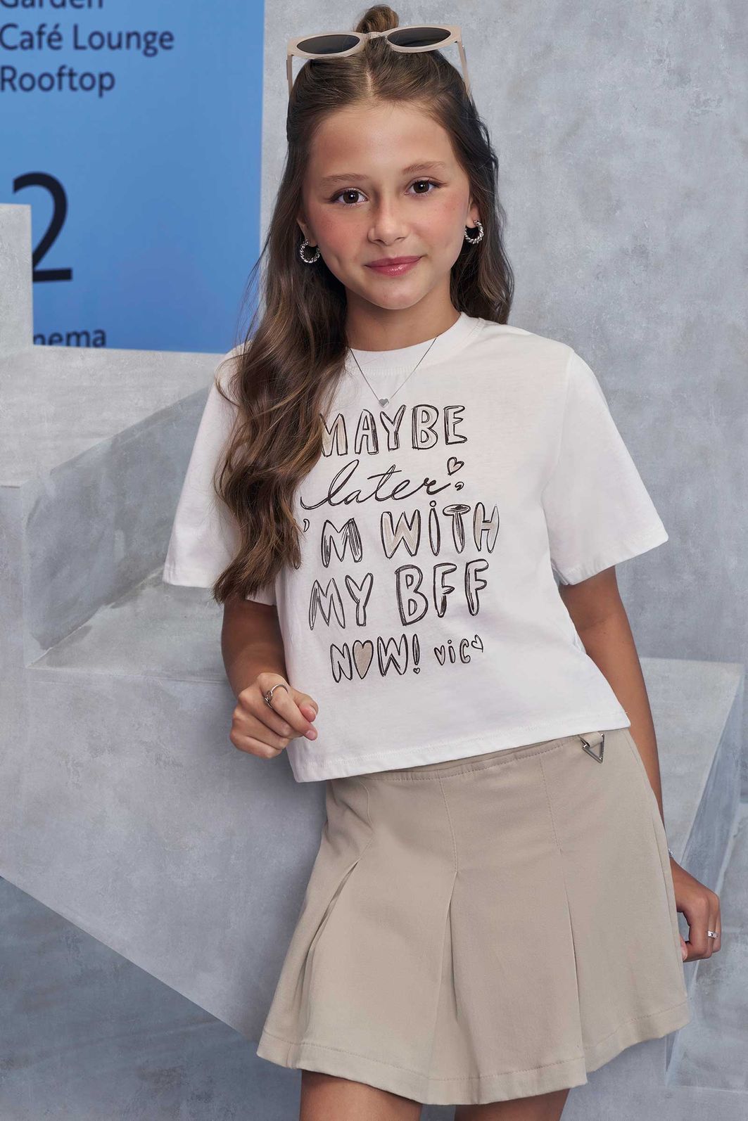 Conjunto de blusa em meia malha e short saia em sarja com elastano 98511 Vic Teen Menina Conjunto de blusa em meia malha e short saia em sarja com elastano 98511 Vic Teen Menina