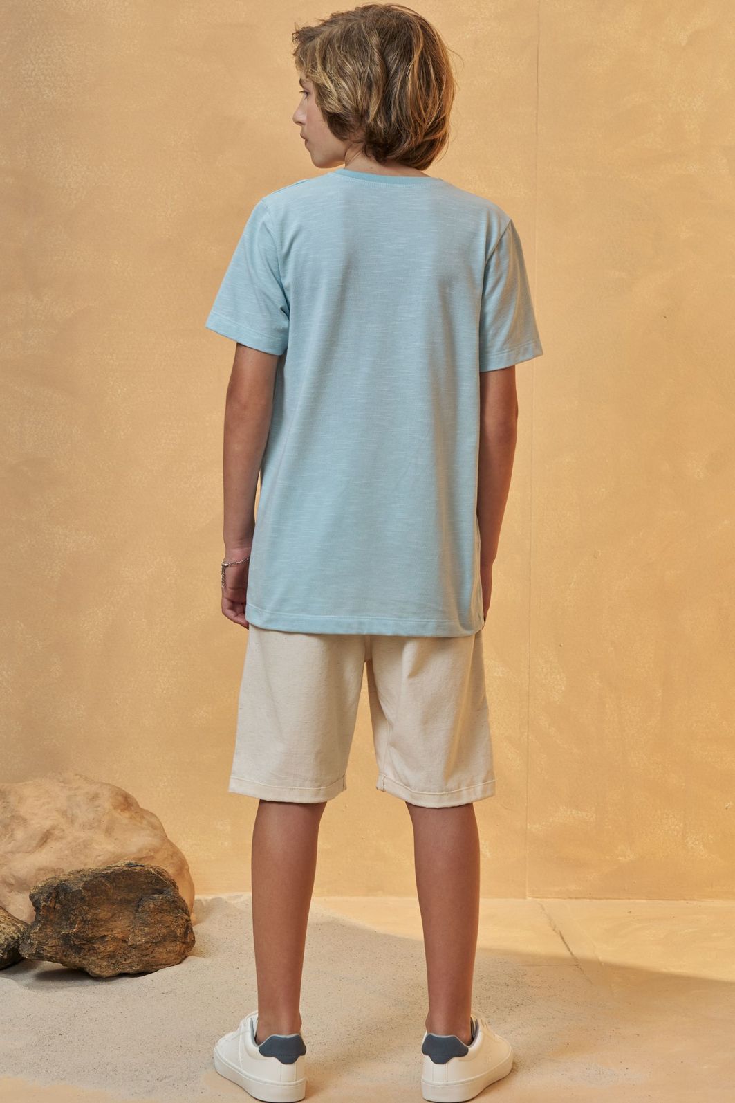 Conjunto de camiseta em malha mesclada e bermuda em linho santorine com elastano 95699 Johnny Fox Teen Menino Conjunto de camiseta em malha mesclada e bermuda em linho santorine com elastano 95699 Johnny Fox Teen Menino