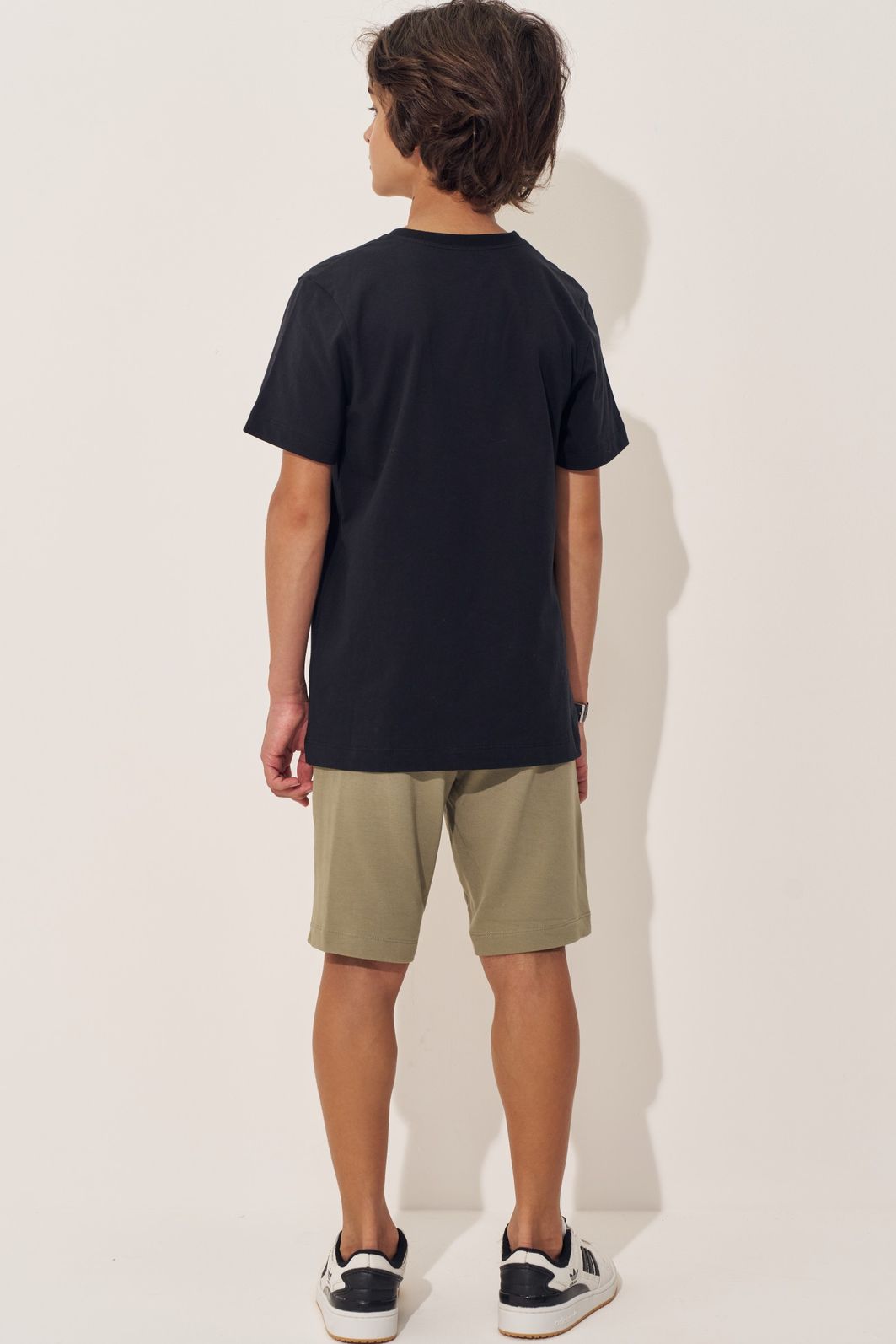 Conjunto de camiseta em meia malha e bermuda em molevisco com elastano 97976 Johnny Fox Teen Menino Conjunto de camiseta em meia malha e bermuda em molevisco com elastano 97976 Johnny Fox Teen Menino