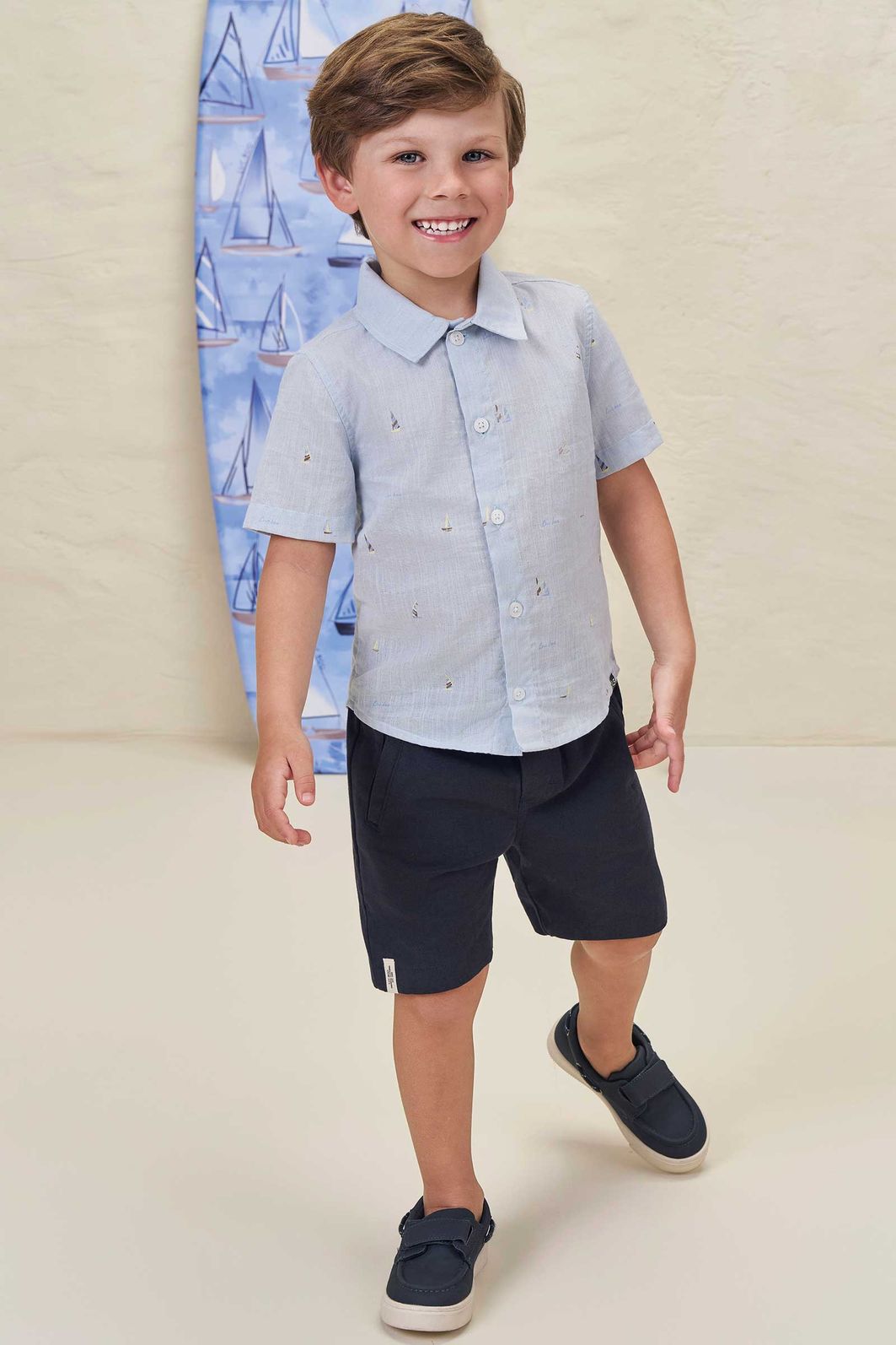 Conjunto de camisa em linho verano e bermuda em
linho santorine 98241 LucBoo Infantil Menino