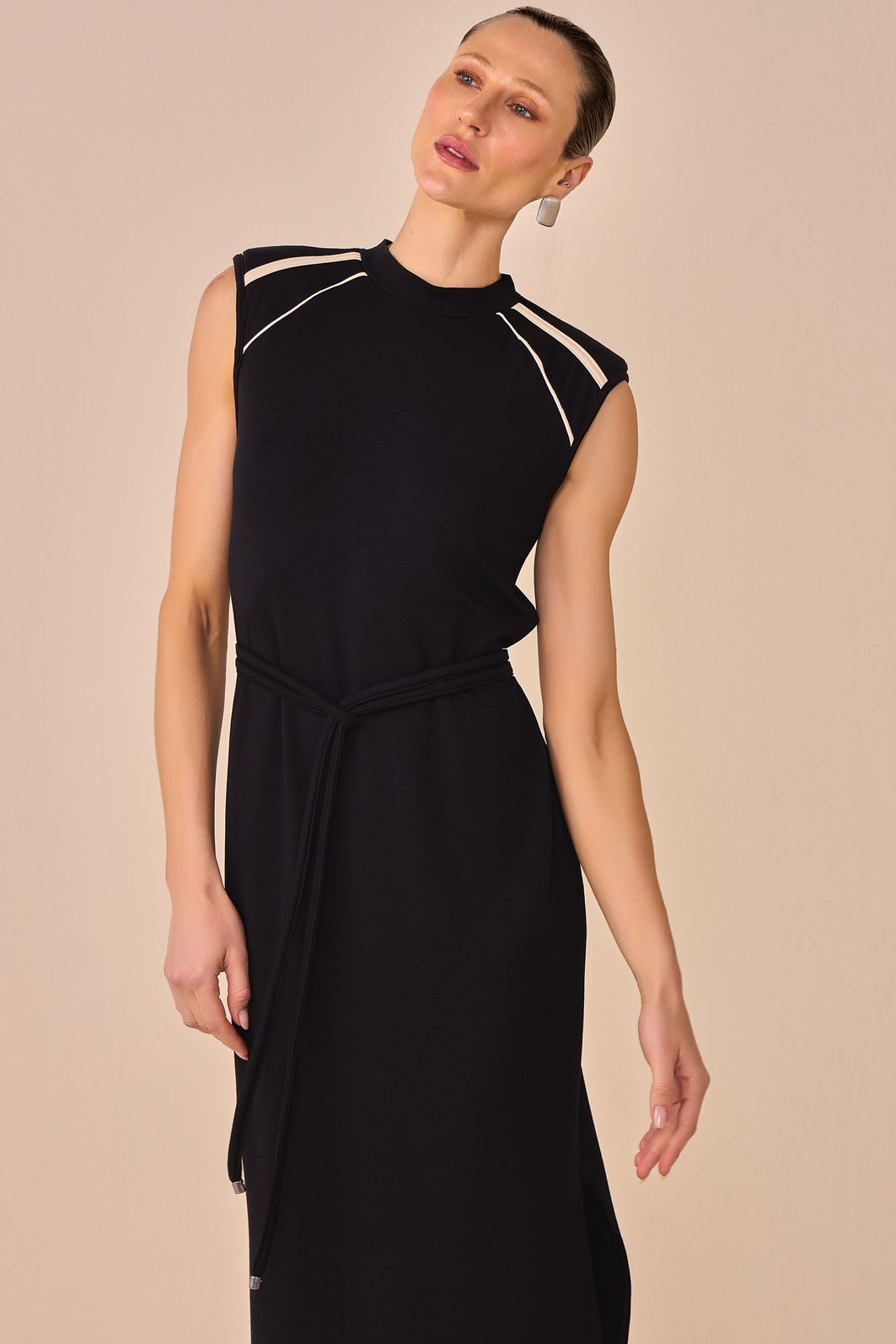 Vestido maxi midi em molevisco premium 96767 Linzzi Vestido maxi midi em molevisco premium 96767 Linzzi