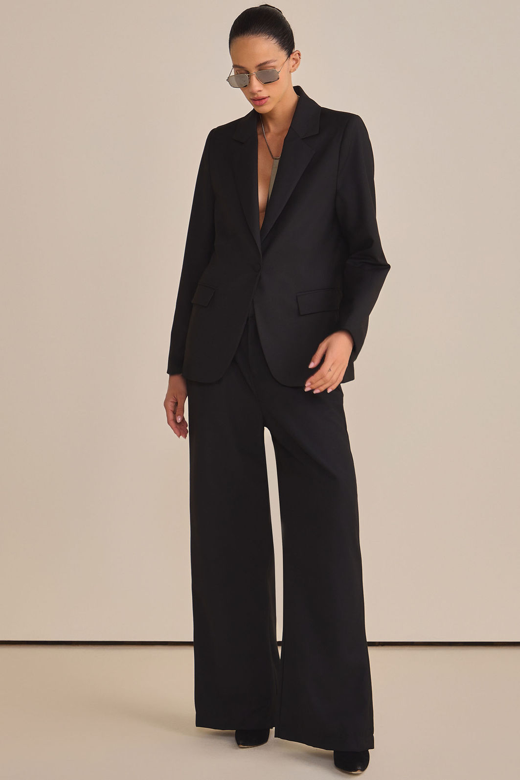 Blazer em tecido alfaiataria 89923 Linzzi Blazer em tecido alfaiataria 89923 Linzzi