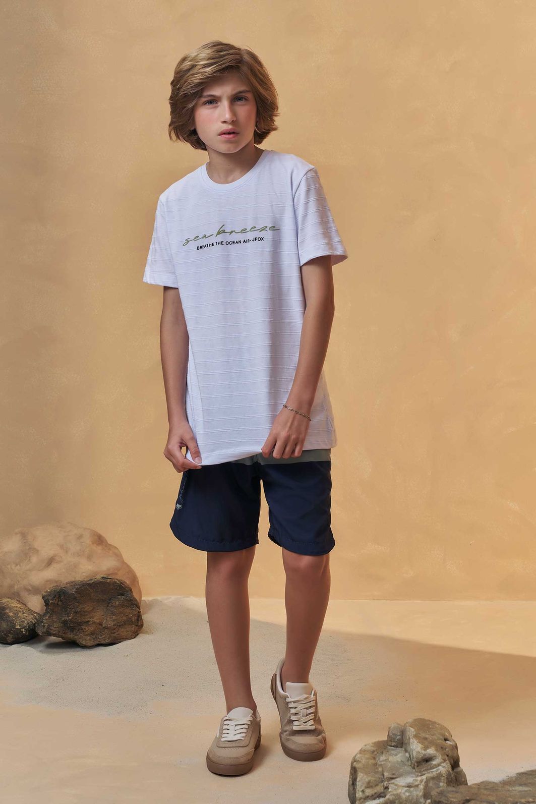 Conjunto de camiseta em malha relevo e bermuda em nylon ergonomic com elastano 96710 Johnny Fox Teen Menino Conjunto de camiseta em malha relevo e bermuda em nylon ergonomic com elastano 96710 Johnny Fox Teen Menino
