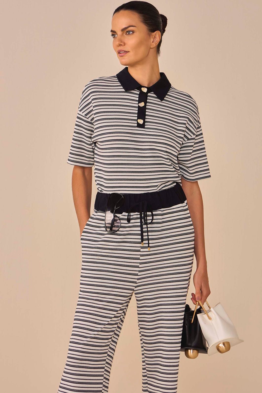 Blusa polo oversized em tricot leve listrado 94982 Linzzi