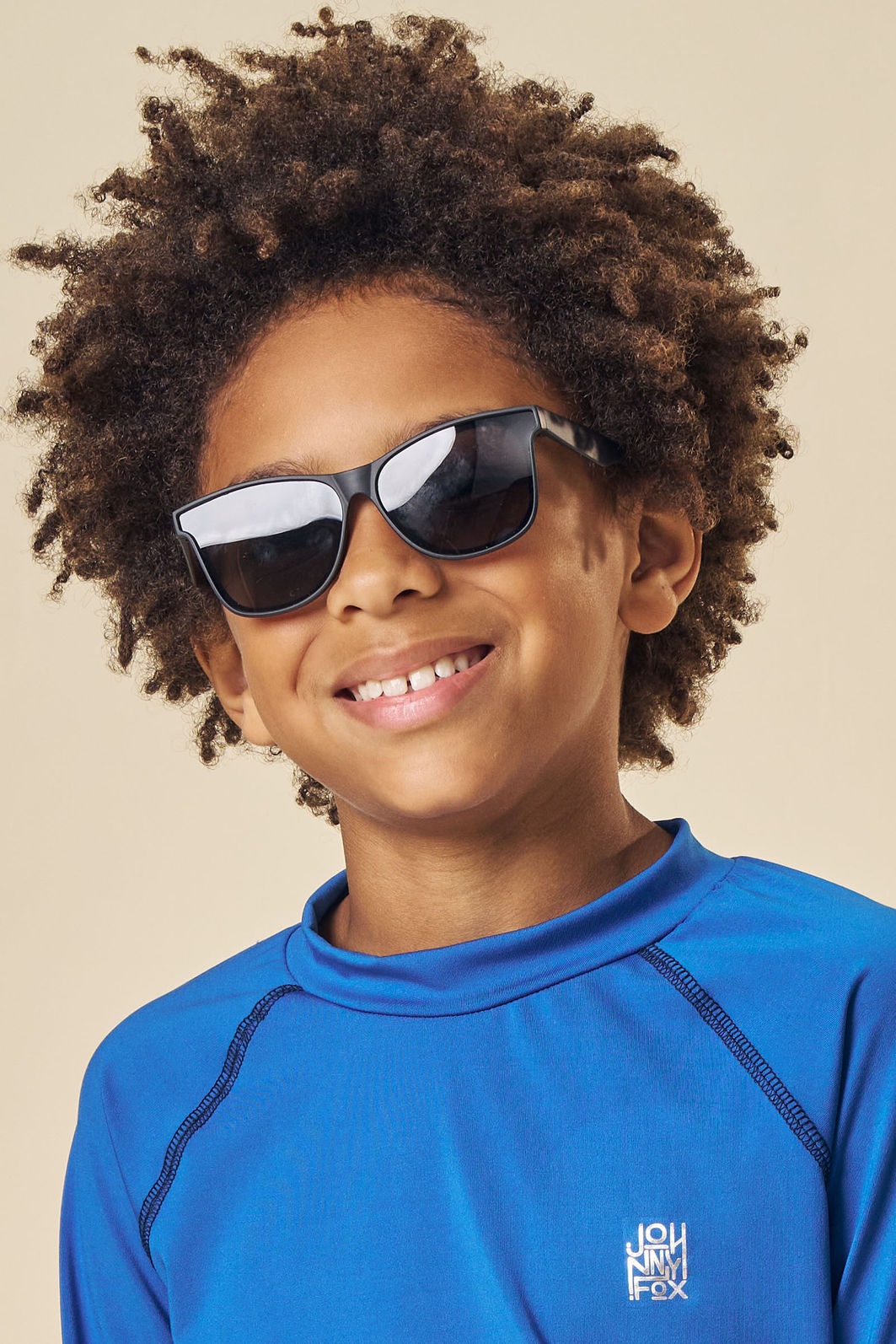 Óculos com proteção UV 400. acompanha case e estojo porta óculos 86666 Johnny Fox Teen Menino Óculos com proteção UV 400. acompanha case e estojo porta óculos 86666 Johnny Fox Teen Menino