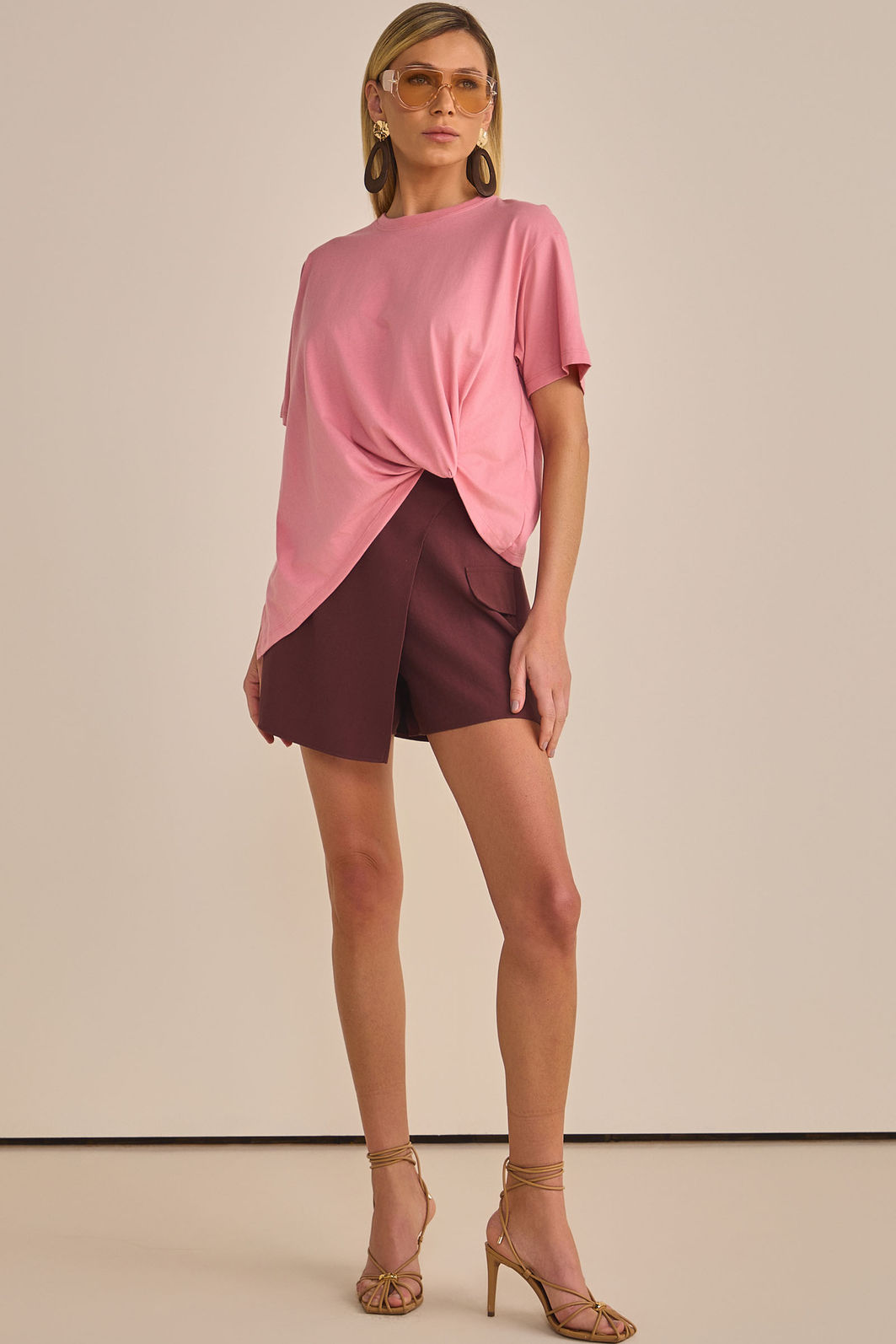 Shorts saia em tecido estilo alfaiataria 89088 Linzzi