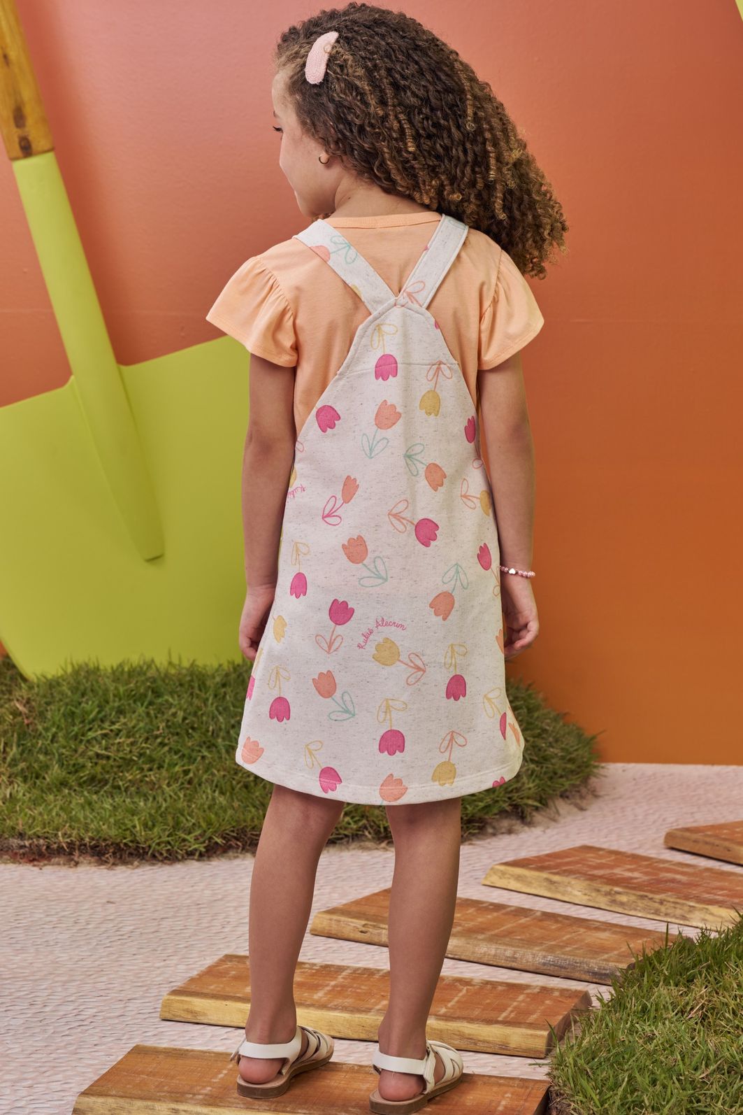 Conjunto de blusa em meia malha e salopete em moletom linho sem pelúcia 99564 Kukiê Infantil Menina Conjunto de blusa em meia malha e salopete em moletom linho sem pelúcia 99564 Kukiê Infantil Menina