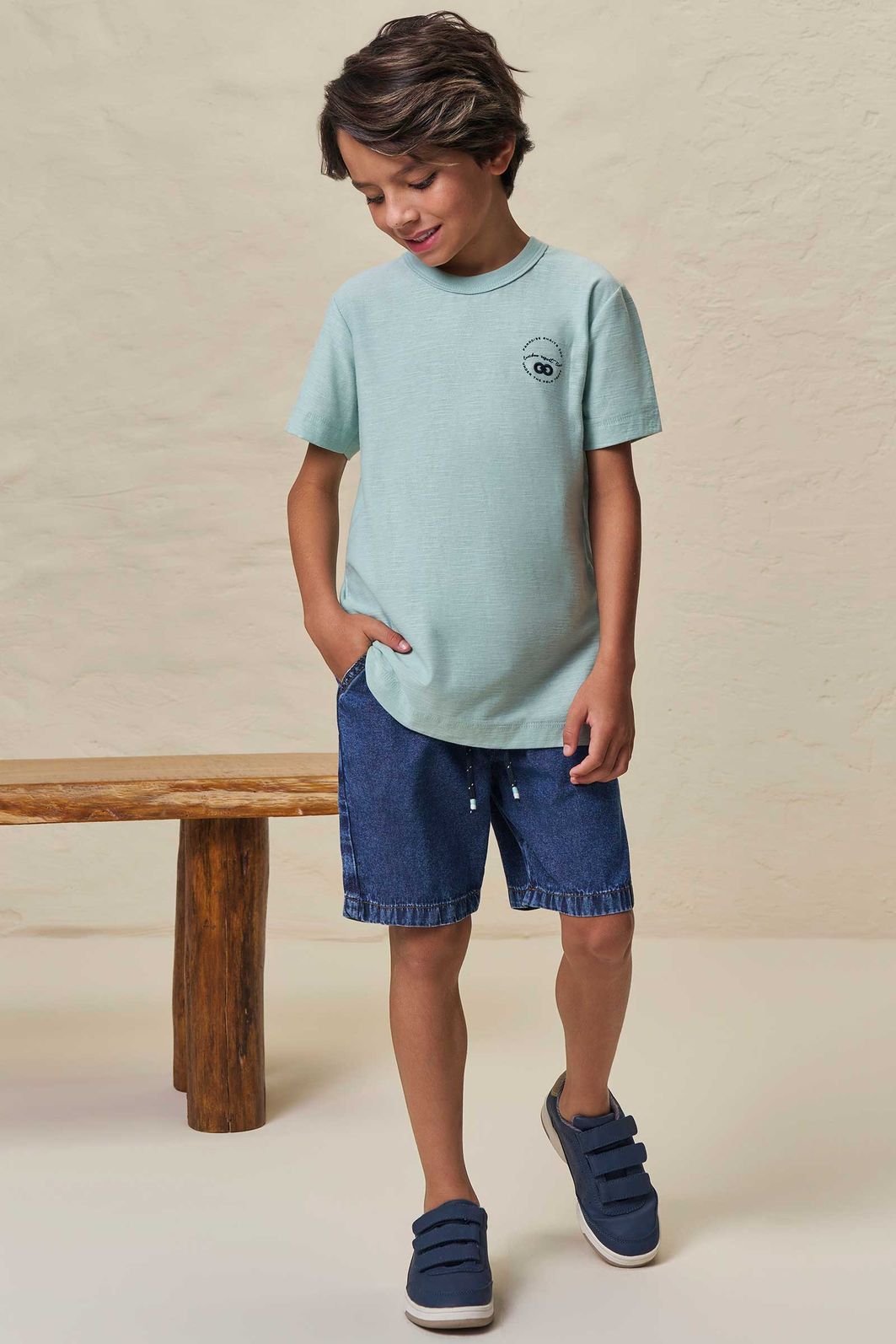 Conjunto de camiseta em meia malha flamê e bermuda em jeans teca 99063 LucBoo Infantil Menino Conjunto de camiseta em meia malha flamê e bermuda em jeans teca 99063 LucBoo Infantil Menino