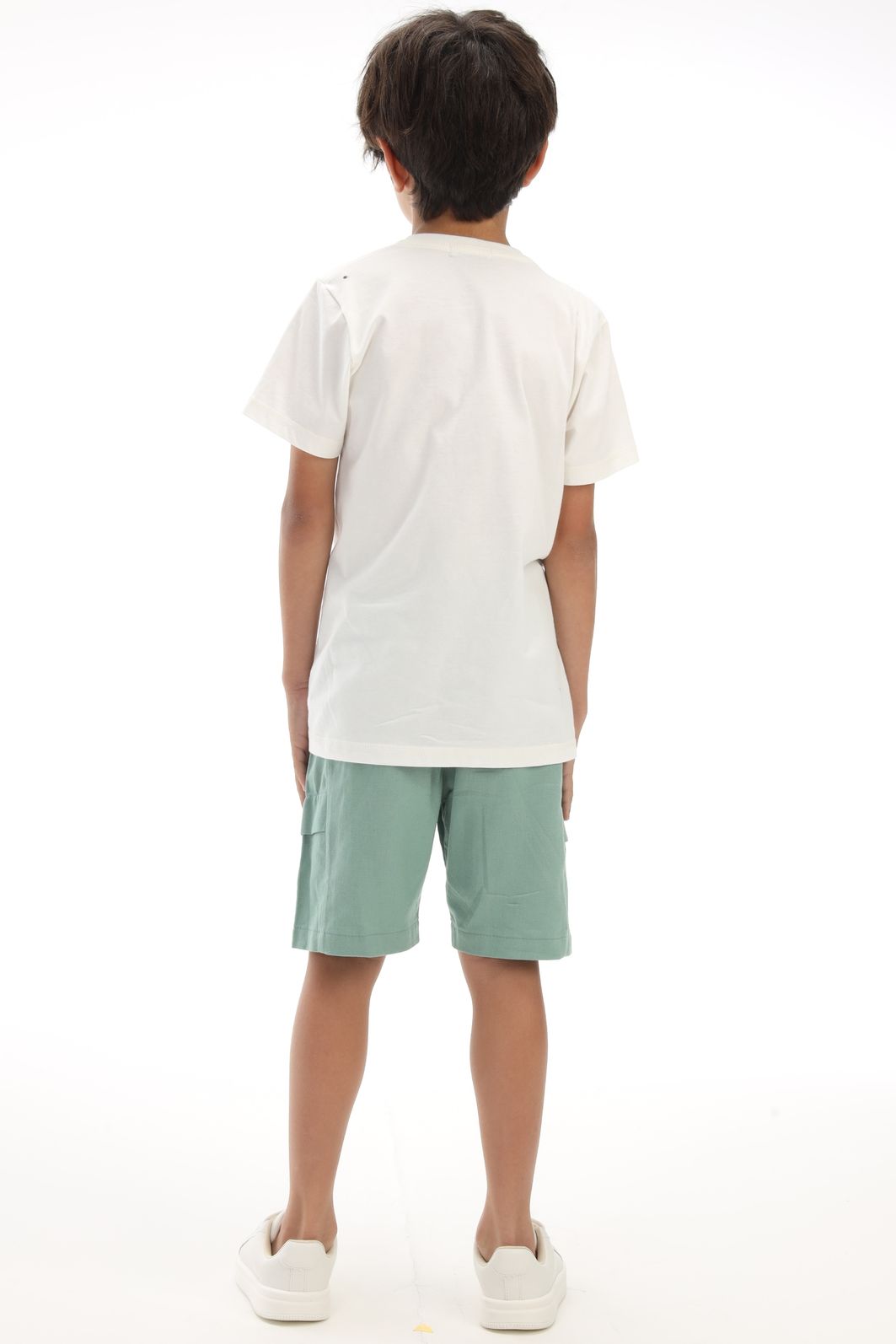 Conjunto de camiseta em meia malha e bermuda em linho santorine com elastano 92400 LucBoo Infantil Menino Conjunto de camiseta em meia malha e bermuda em linho santorine com elastano 92400 LucBoo Infantil Menino
