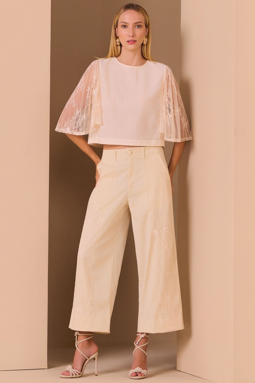 Calça maxi midi em tecido premium alfaiataria de viscose rayon 98942 Linzzi Calça maxi midi em tecido premium alfaiataria de viscose rayon 98942 Linzzi