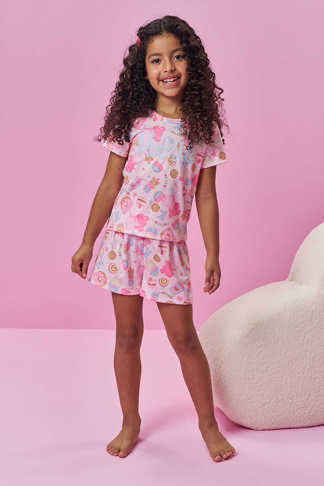 Conjunto de pijama de blusa em malha fresh e shorts em malha fresh 94270 Kukiê Infantil Menina Conjunto de pijama de blusa em malha fresh e shorts em malha fresh 94270 Kukiê Infantil Menina