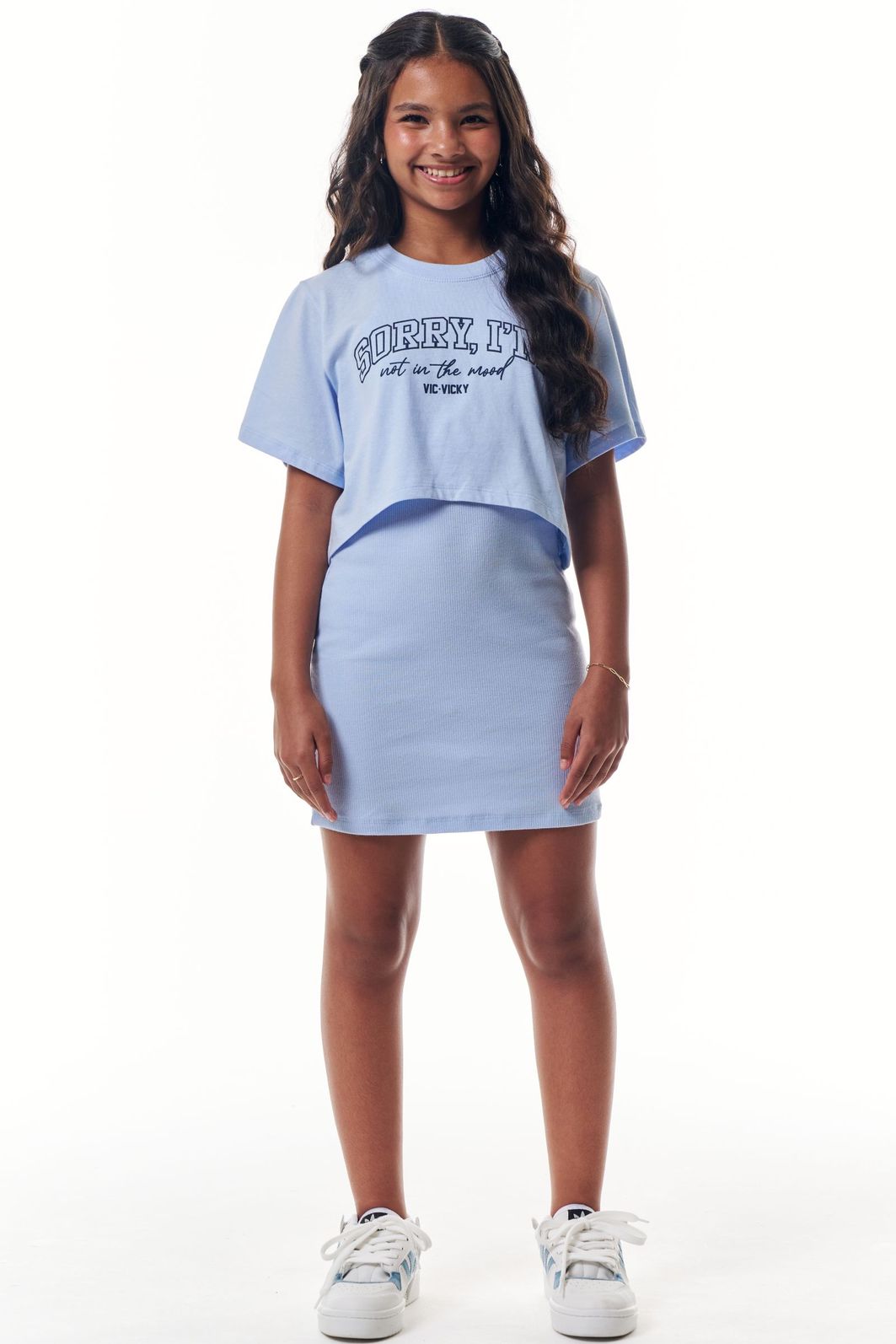 Conjunto de vestido em canelado liz e blusa sobreposição em meia malha 95948 Vic Teen Menina Conjunto de vestido em canelado liz e blusa sobreposição em meia malha 95948 Vic Teen Menina