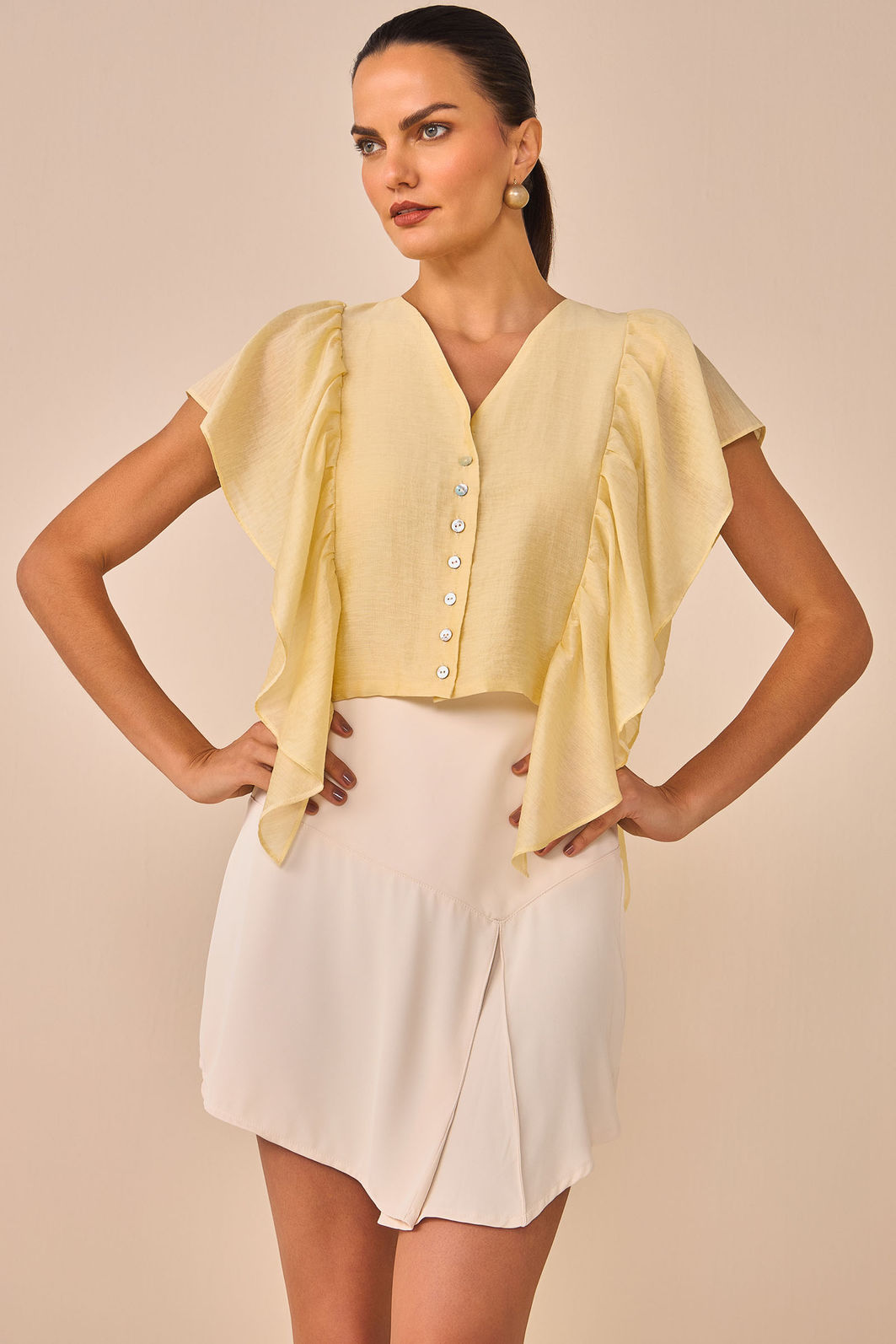 Saia curta em crepe premium alfaiataria 96764 Linzzi Saia curta em crepe premium alfaiataria 96764 Linzzi