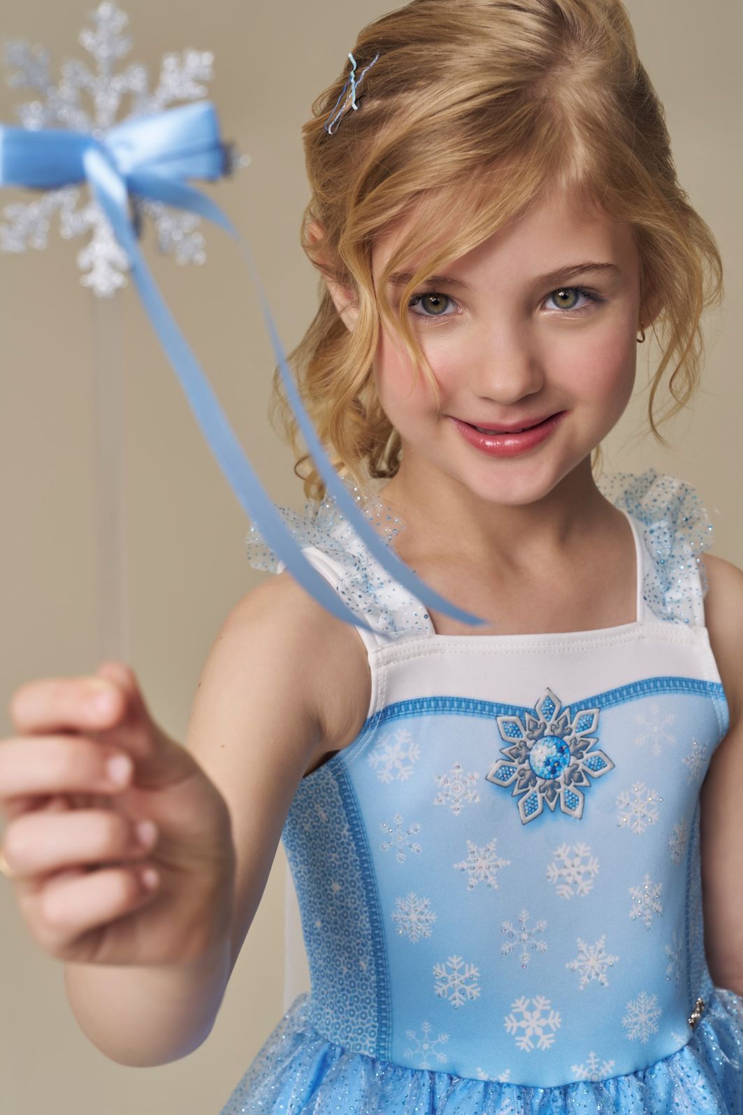 Fantasia de princesa do gelo em fly tech e organza brilho. Acompanha varinha 97390 Infanti Infantil Menina Fantasia de princesa do gelo em fly tech e organza brilho. Acompanha varinha 97390 Infanti Infantil Menina