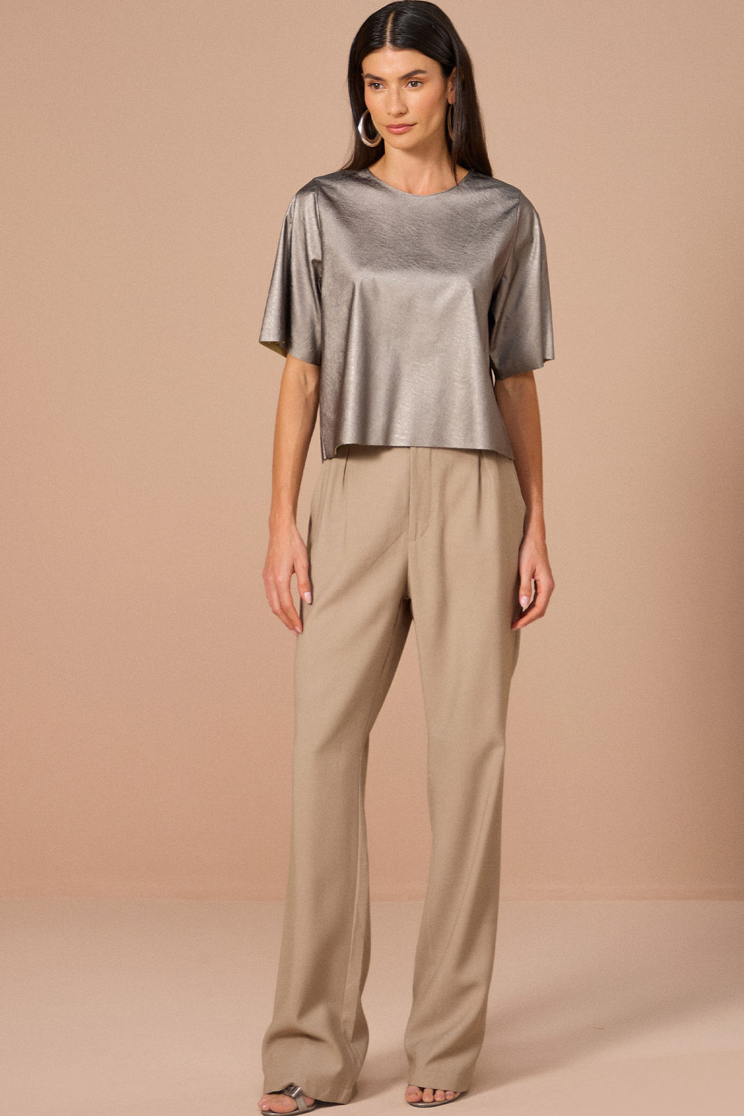 Calça reta cintura alta em crepe alfaiataria 85789 Linzzi Calça reta cintura alta em crepe alfaiataria 85789 Linzzi