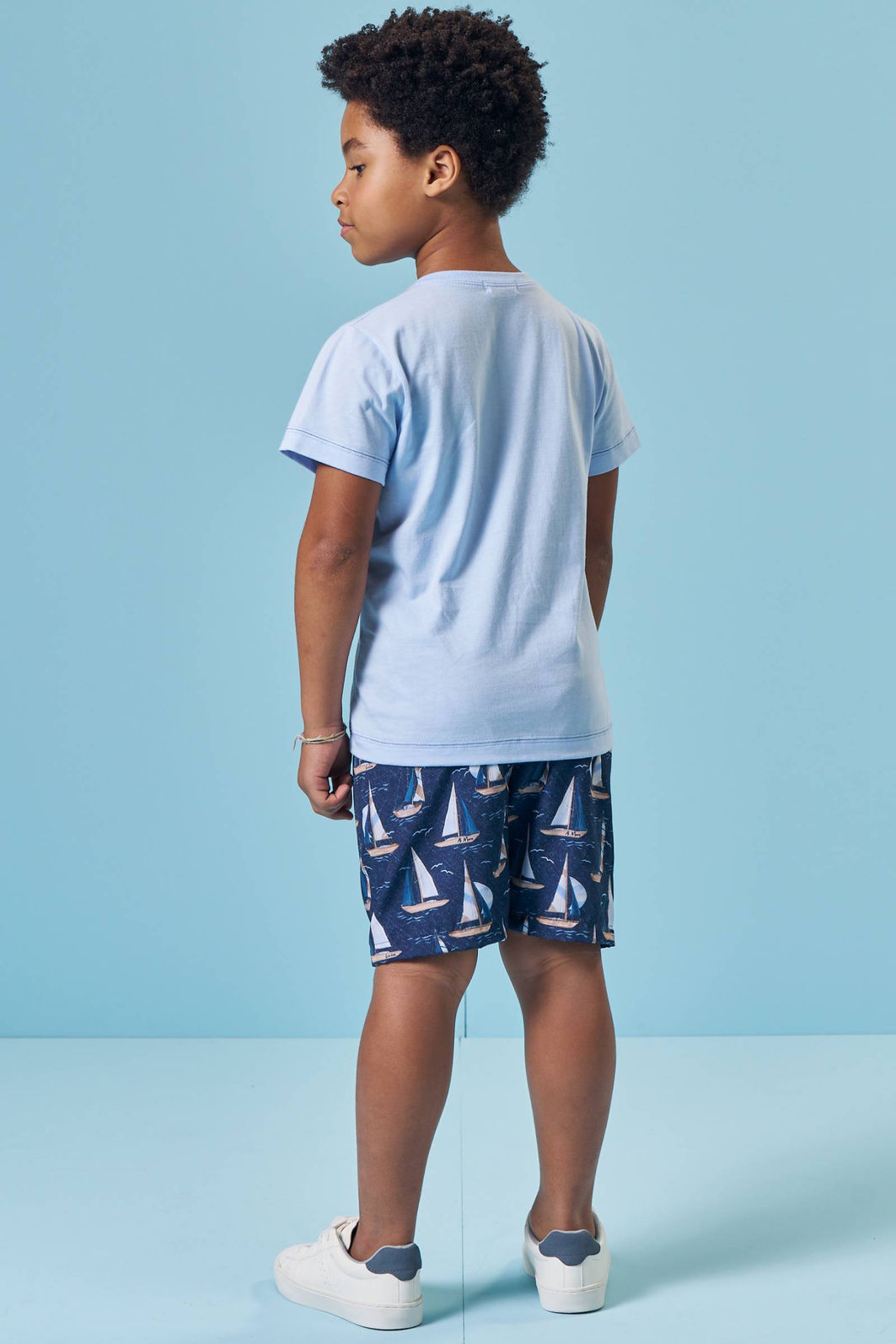 Conjunto de camiseta em meia malha e bermuda em nylon ergonômic com elastano 95390 LucBoo Infantil Menino Conjunto de camiseta em meia malha e bermuda em nylon ergonômic com elastano 95390 LucBoo Infantil Menino