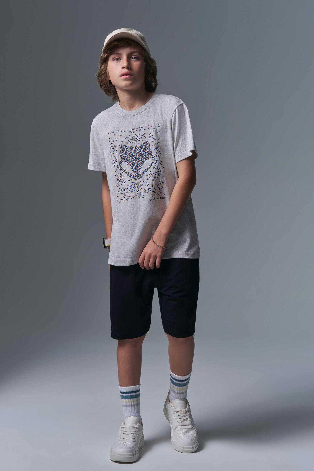 Conjunto de camiseta em meia malha e bermuda em molevisco com elastano 96866 Johnny Fox Teen Menino Conjunto de camiseta em meia malha e bermuda em molevisco com elastano 96866 Johnny Fox Teen Menino