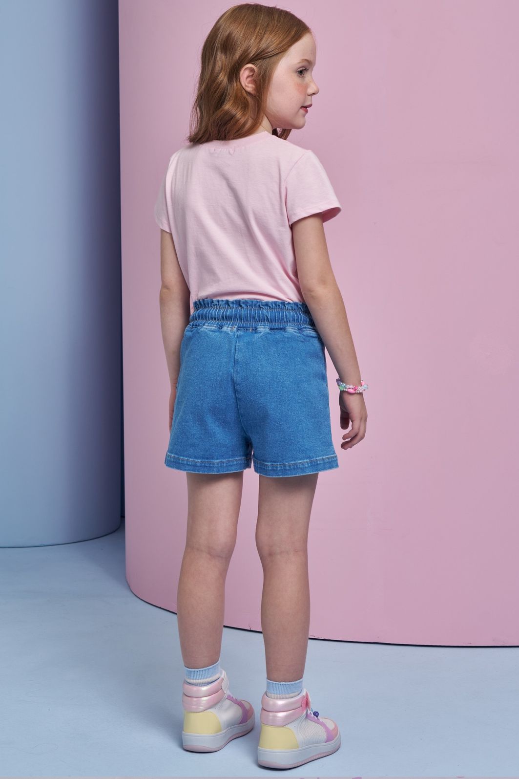 Shorts em jeans com elastano. Acompanha presilha de cabelo 95317 Infanti Infantil Menina Shorts em jeans com elastano. Acompanha presilha de cabelo 95317 Infanti Infantil Menina