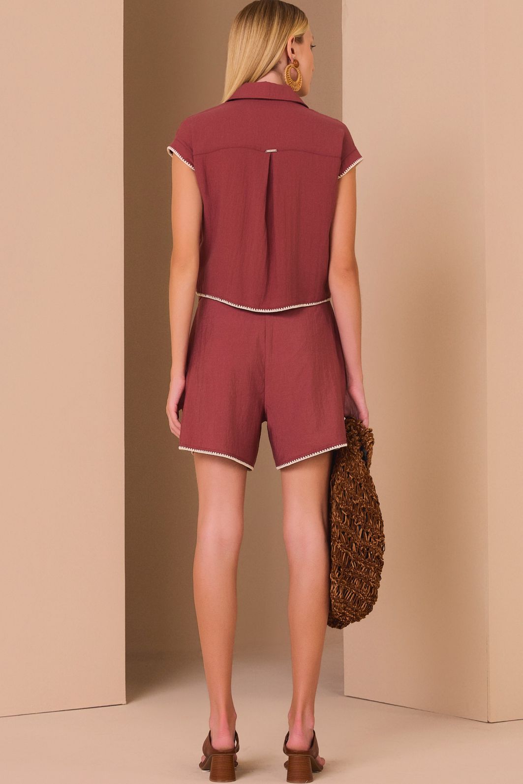Camisa em crepe de viscose rayon 98634 Linzzi Camisa em crepe de viscose rayon 98634 Linzzi