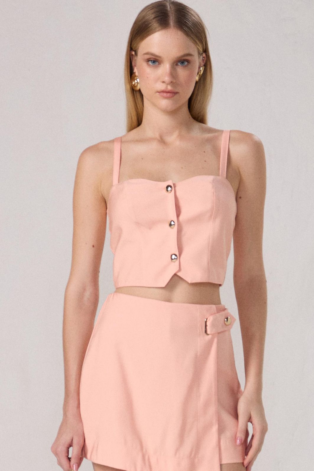 Top de alças estilo colete em blend de viscose 84400 Linzzi Top de alças estilo colete em blend de viscose 84400 Linzzi
