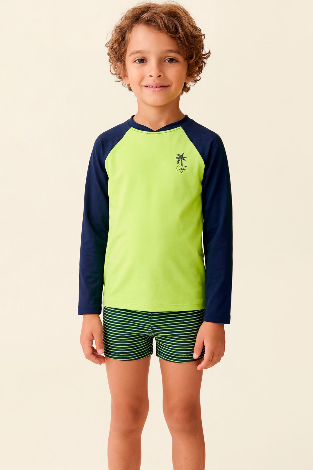 Conjunto de camiseta e sunga em malha UV dry com proteção UV50+ 24729 LucBoo Infantil Menino Conjunto de camiseta e sunga em malha UV dry com proteção UV50+ 24729 LucBoo Infantil Menino