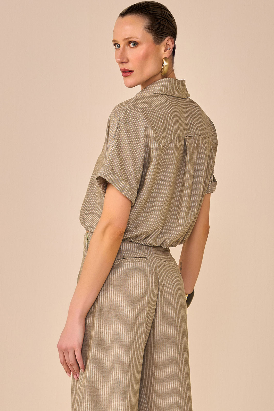 Camisa em blend de linho listrado 95847 Linzzi Camisa em blend de linho listrado 95847 Linzzi