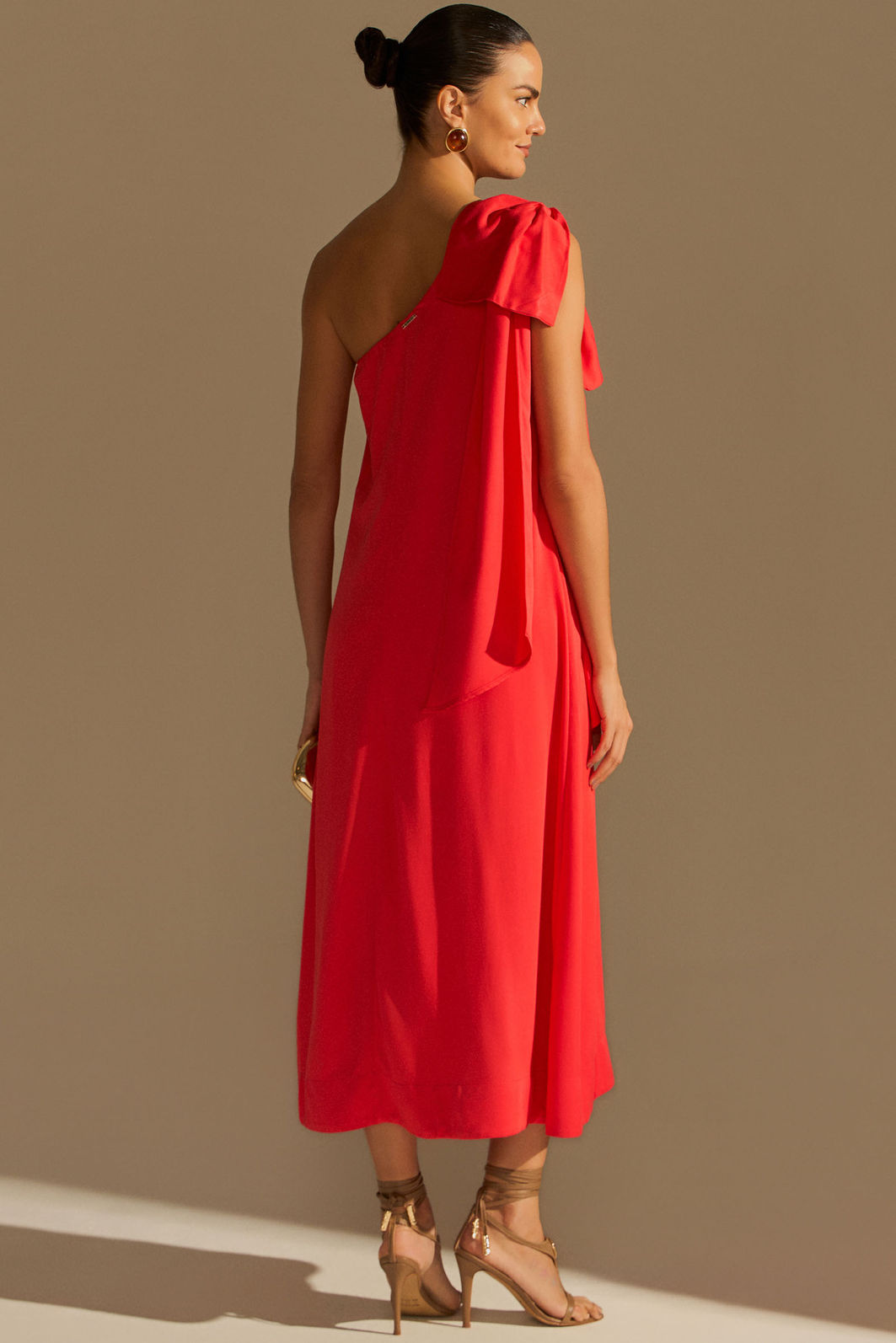 Vestido assimétrico maxi midi em blend de viscose 96179 Linzzi Vestido assimétrico maxi midi em blend de viscose 96179 Linzzi