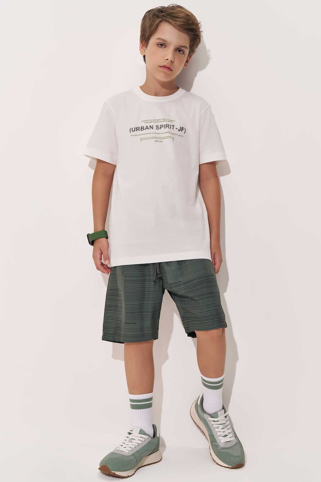 Conjunto de camiseta em meia malha e bermuda em nylon ergonomic com elastano 97985 Johnny Fox Teen Menino Conjunto de camiseta em meia malha e bermuda em nylon ergonomic com elastano 97985 Johnny Fox Teen Menino